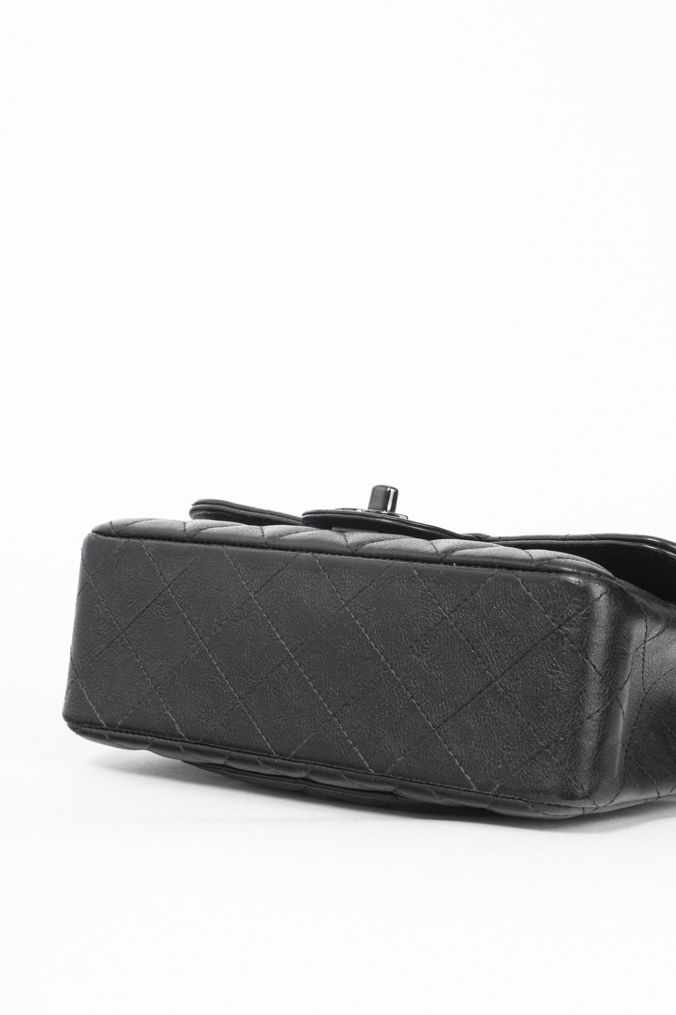 Chanel Chanel S17 Mini Classic Black Lambskin Quilted Flap Bag Size ONE SIZE - 5 Thumbnail