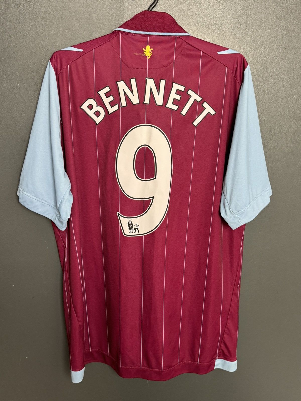 Macron Aston Villa 14/15 Home Bennett Football Jersey Size US XL / EU 56 / 4 - 1 Thumbnail