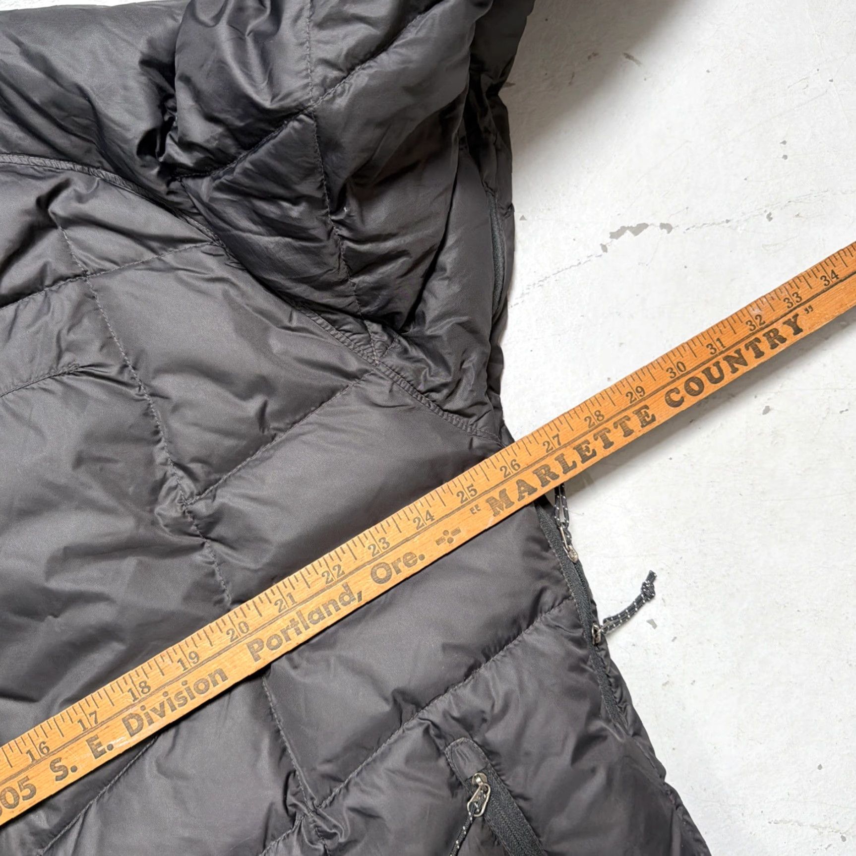 Mountain Hardwear Mountain Hardwear Puffer Jacket Black 2XL Mens Ski Camping Expedition Quilter Nylon Outdoor Sub Zero Vintage? Size US XXL / EU 58 / 5 - 3 Thumbnail