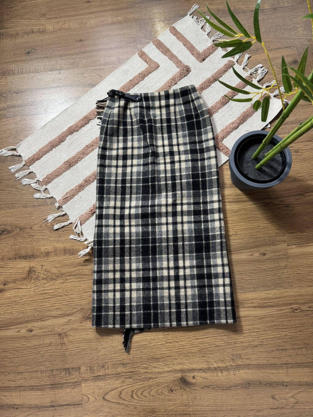 Vintage VINTAGE WOOL PLAID MAXI SKIRT Size 30" / US 8 / IT 44 - 5 Thumbnail