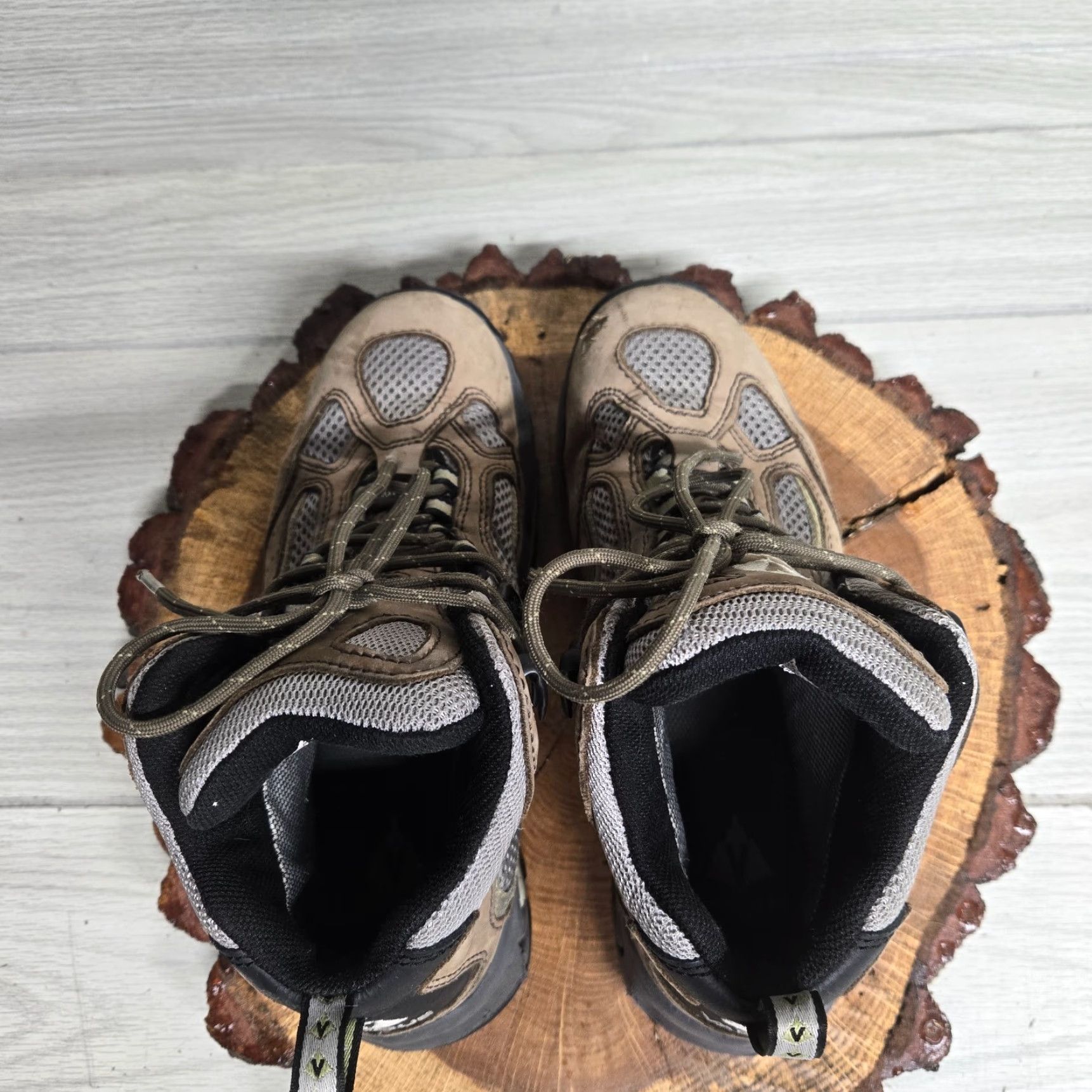 Vasque VINTAGE? No — Vasque Breeze Hiking Boot, Boot, Women, 9.5, Brown, Gore-Tex, Vibram, XCR 7465, Outdoor Shoes, 90s? (avoid N/A) Size US 9.5 / IT 39.5 - 5 Thumbnail