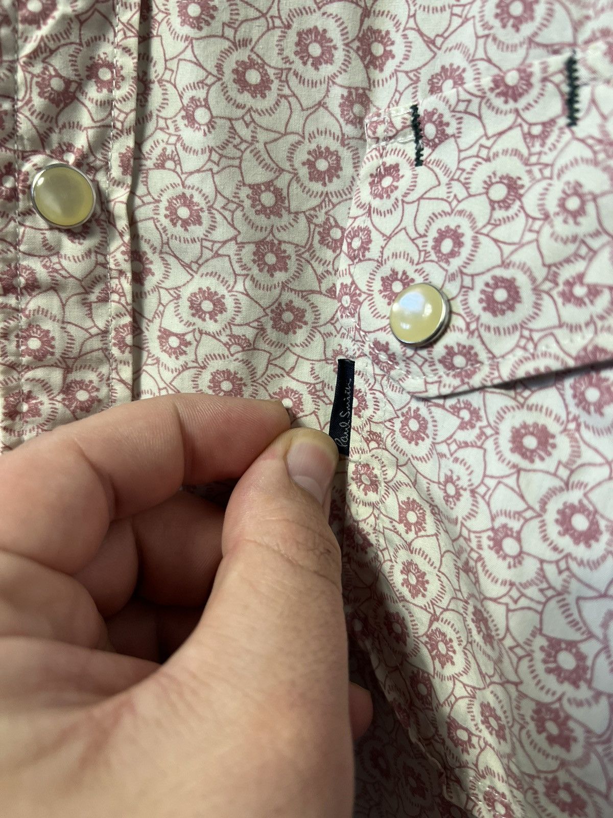 Paul Smith Paul Smith Flowers All Over Printed Button Up Shirt Size US XL / EU 56 / 4 - 5 Thumbnail
