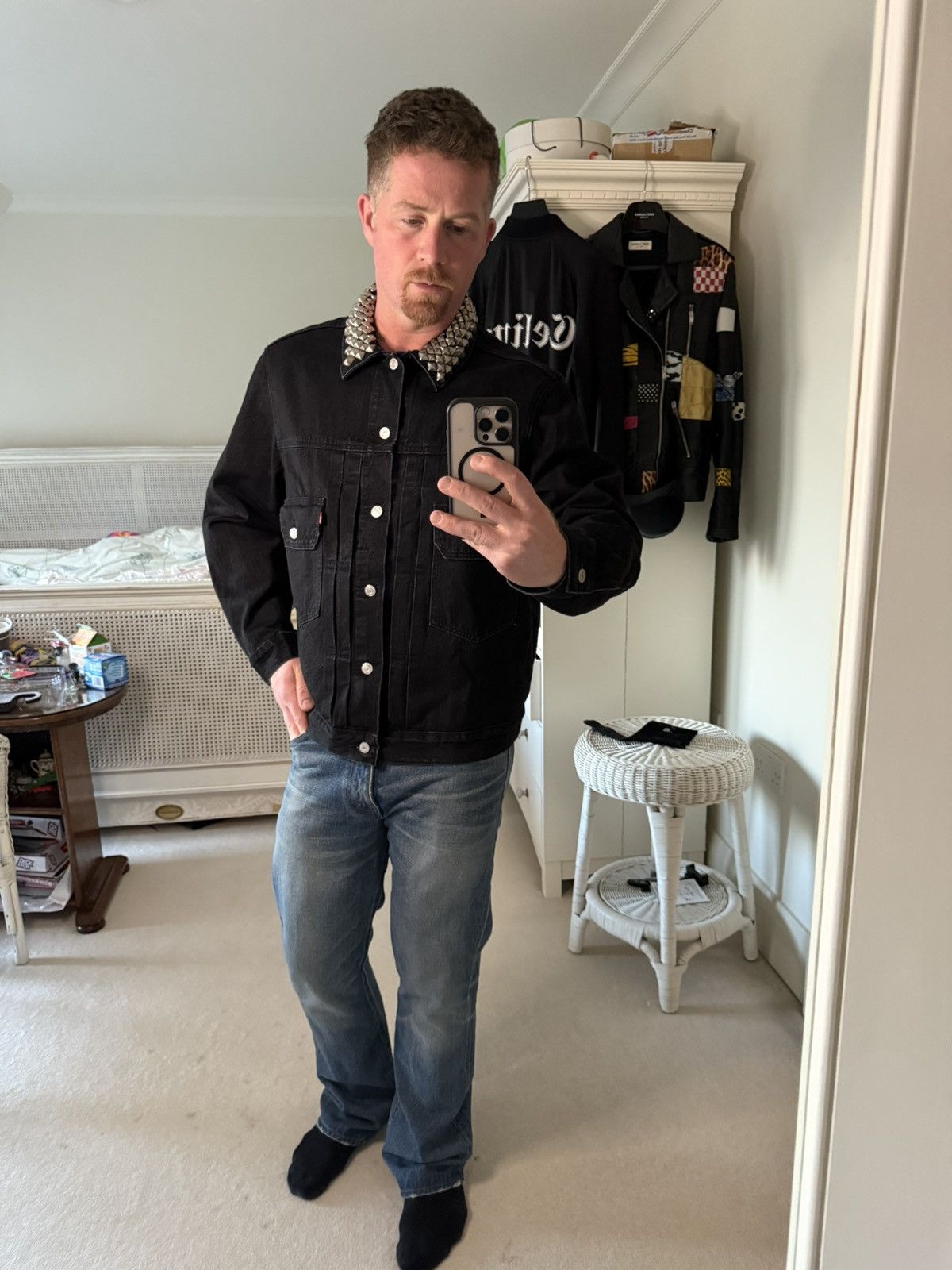 DENIM TEARS × Levi's Denim tears Levi’s black studded trucker jacket BNWT Size US L / EU 52-54 / 3 - 9 Thumbnail