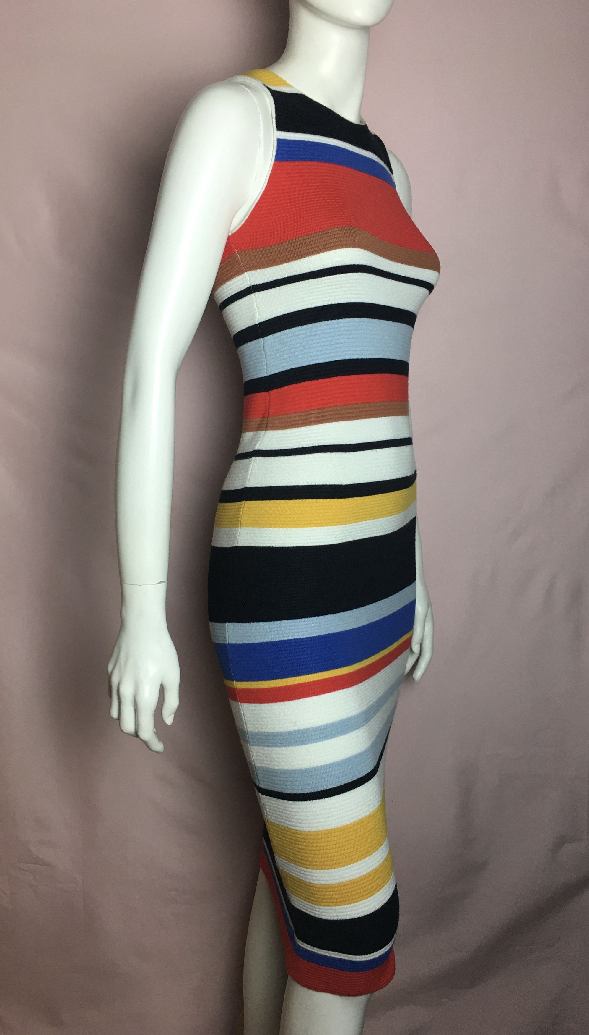 Alice + Olivia Alice + Olivia JENNER Ribbed Midi Dress Size XS / US 0-2 / IT 36-38 - 7 Thumbnail