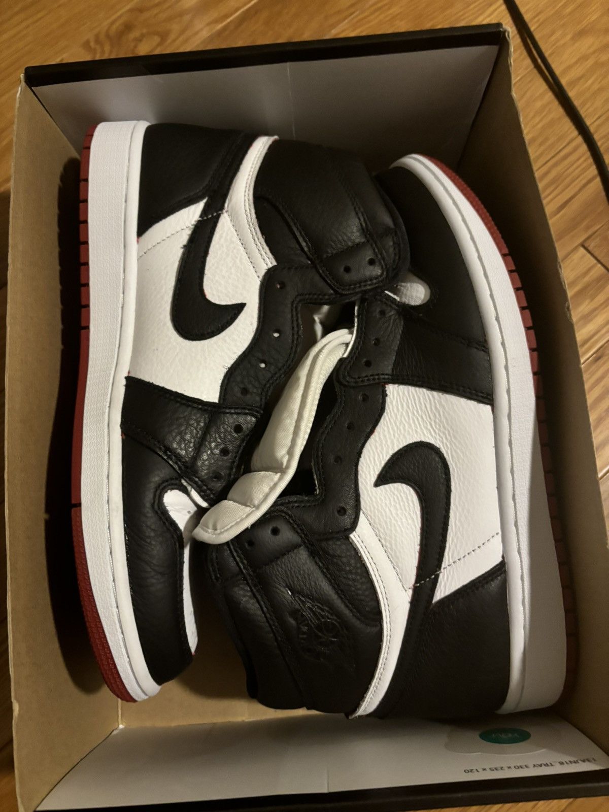 Jordan Brand × Nike Jordan 1 Bloodline Custom (Panda) Size US 10.5 / EU 43-44 - 1 Thumbnail
