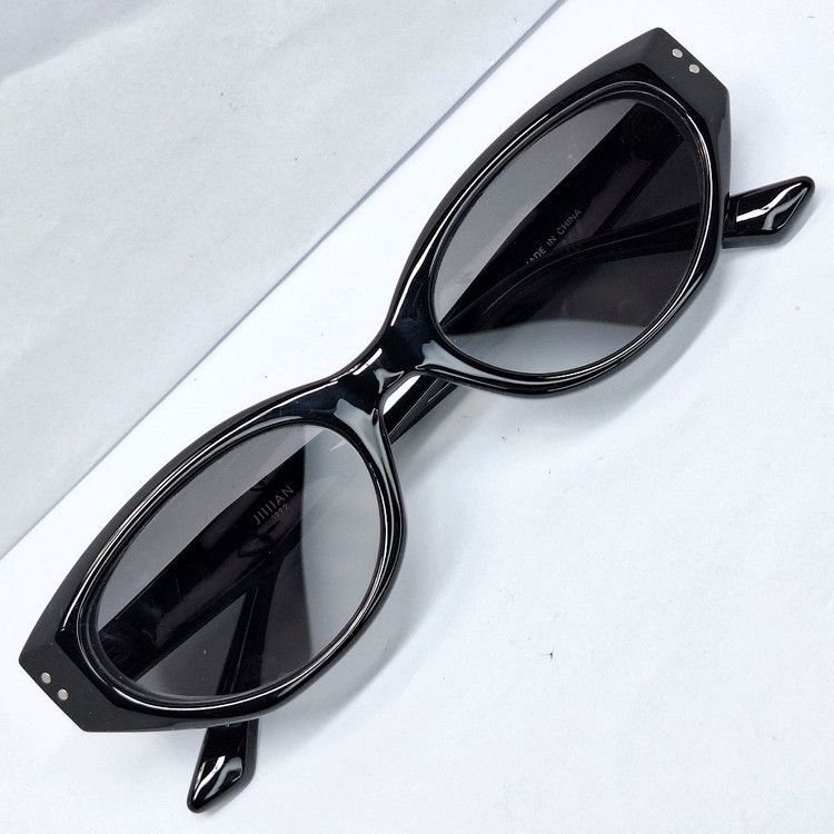 Other JIIIIAN 1992 EMU ROCOCO Cat-Eye Glasses Frame Geek Chic Size ONE SIZE - 1 Thumbnail