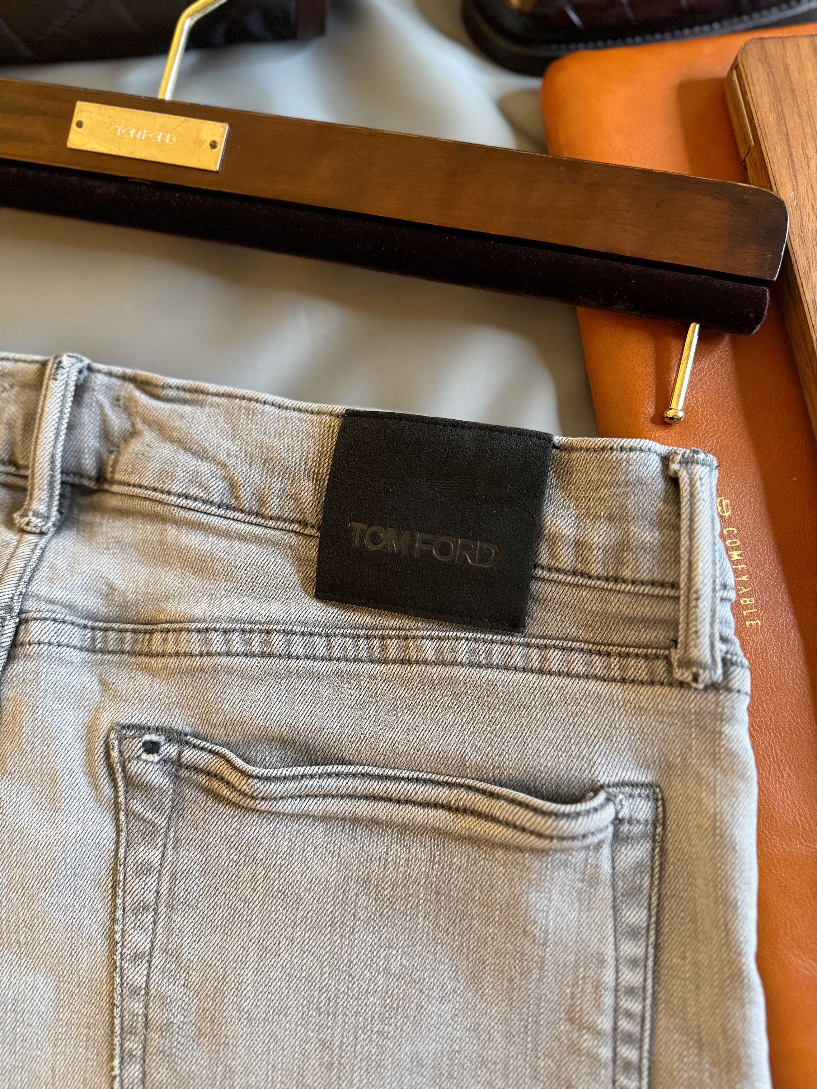 Tom Ford Fit 32, Effortless Cool $1K w/tax Contrast Cuff Selvedge Size US 36 / EU 52 - 15 Thumbnail