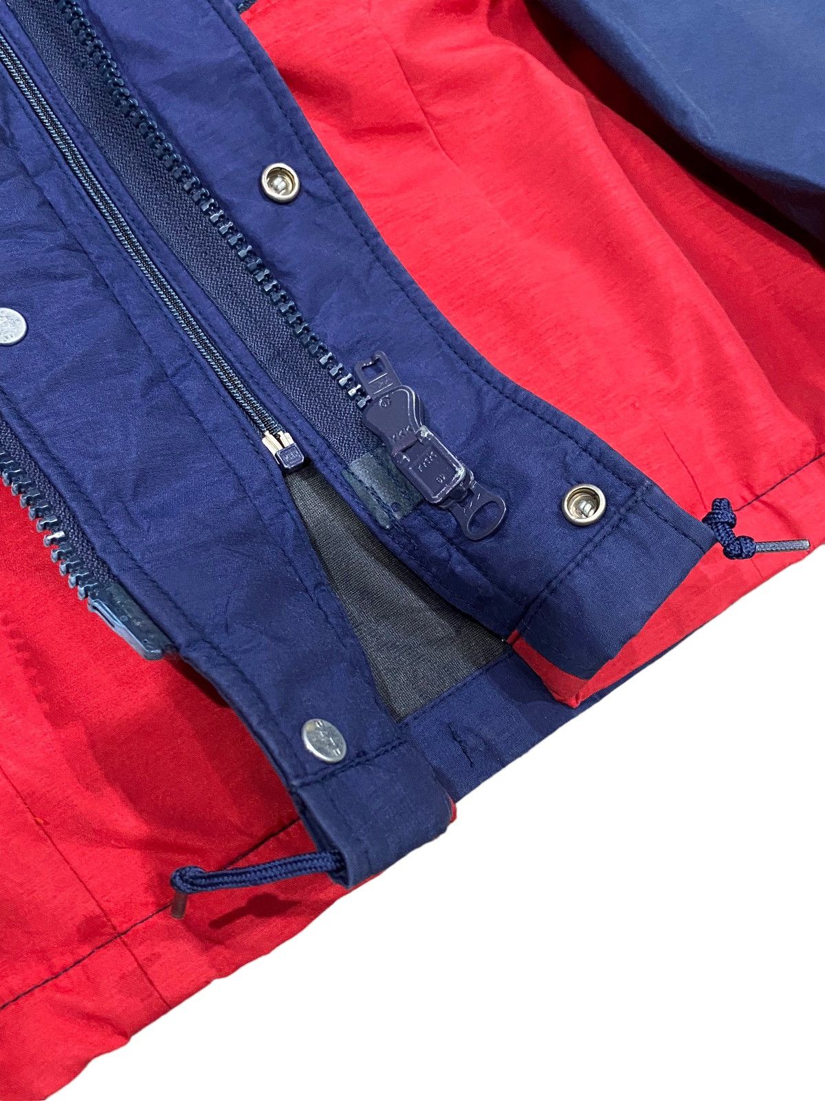 Montbell Vintage MONT-BELL Gore-tex Hoodie Waterproof Jacket (M) Size US M / EU 48-50 / 2 - 13 Thumbnail