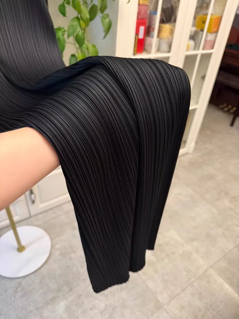 Issey Miyake Issey Miyake size:5 black dress Size XS / US 0-2 / IT 36-38 - 6 Thumbnail