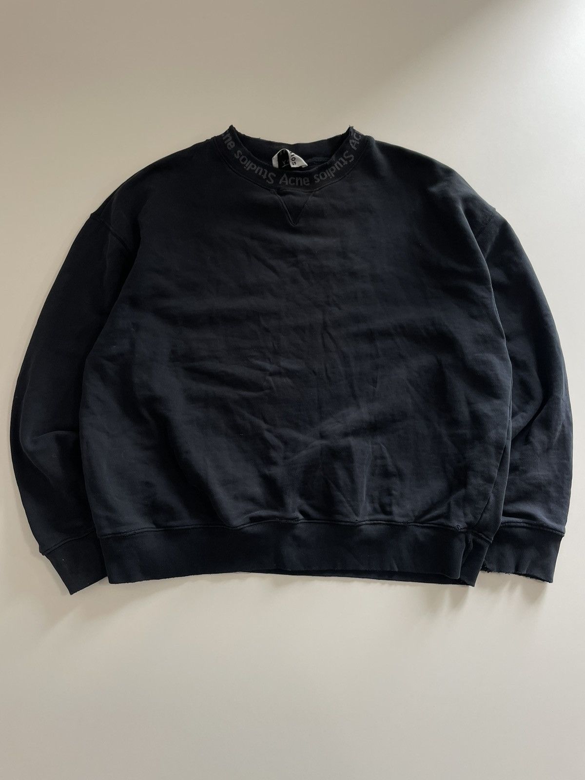 Acne Studios Acne Studios Distressed Sweatshirt Size US S / EU 44-46 / 1 - 1 Thumbnail