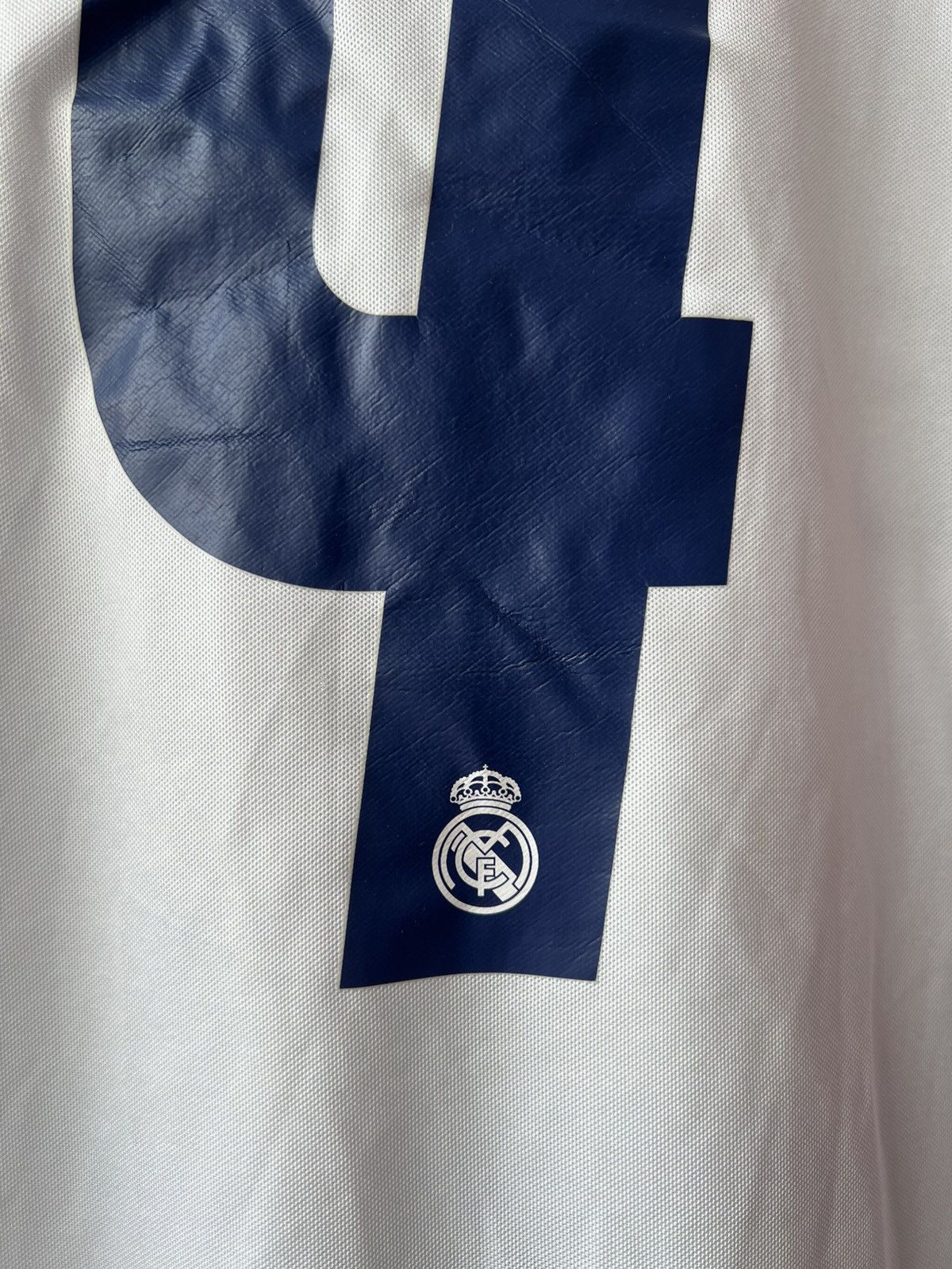 Adidas 2014/15 REAL MADRID #4 SERGIO RAMOS HOME SOCCER JERSEY SHIRT Size US M / EU 48-50 / 2 - 18 Thumbnail