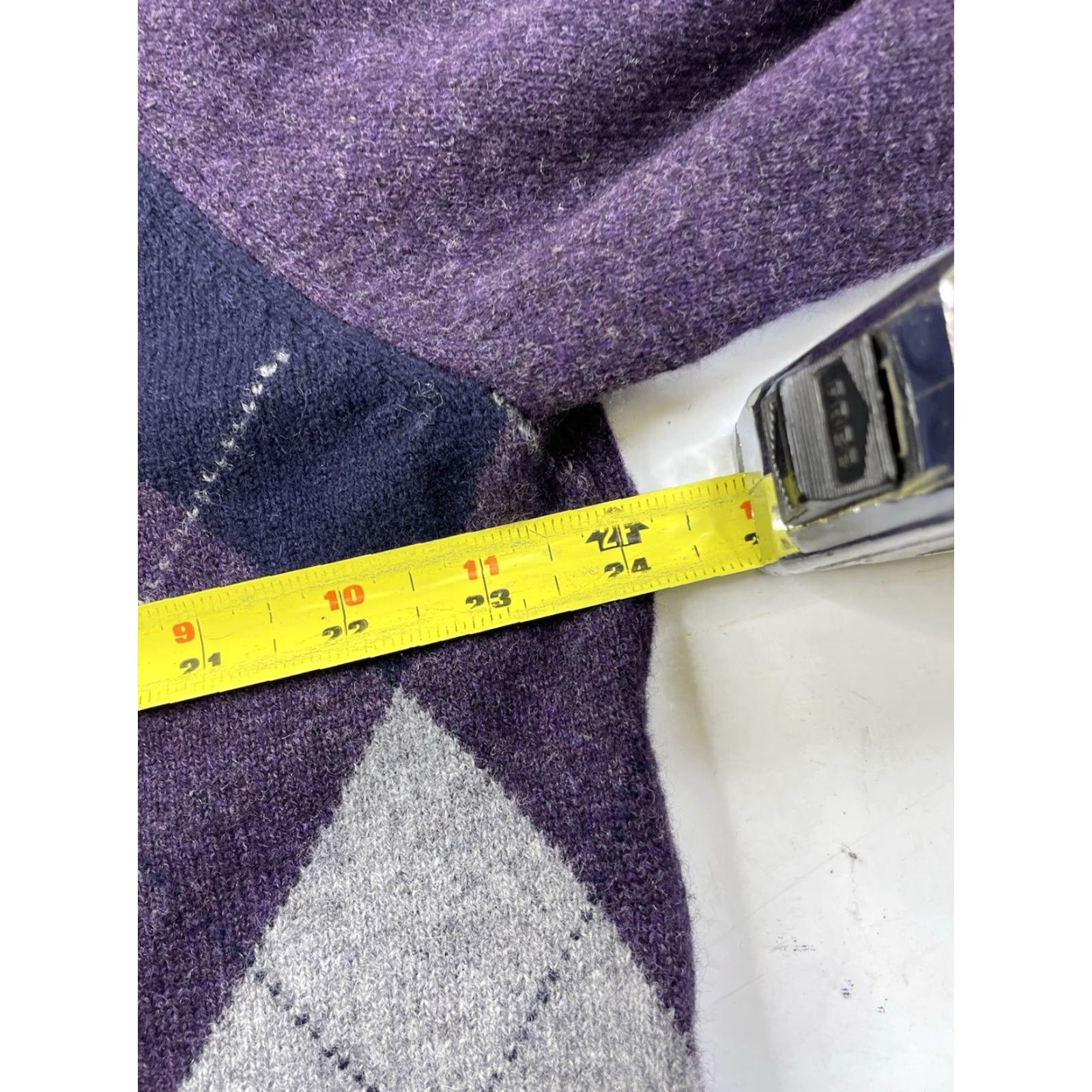 Brooks Brothers **BROOKS BROTHERS XL WOOL V-NECK CLASSIC PULLOVER** User: BROOKS BROTHERS XL WOOL V-NECK CLASSIC PULLOVER Size US XL / EU 56 / 4 - 6 Thumbnail