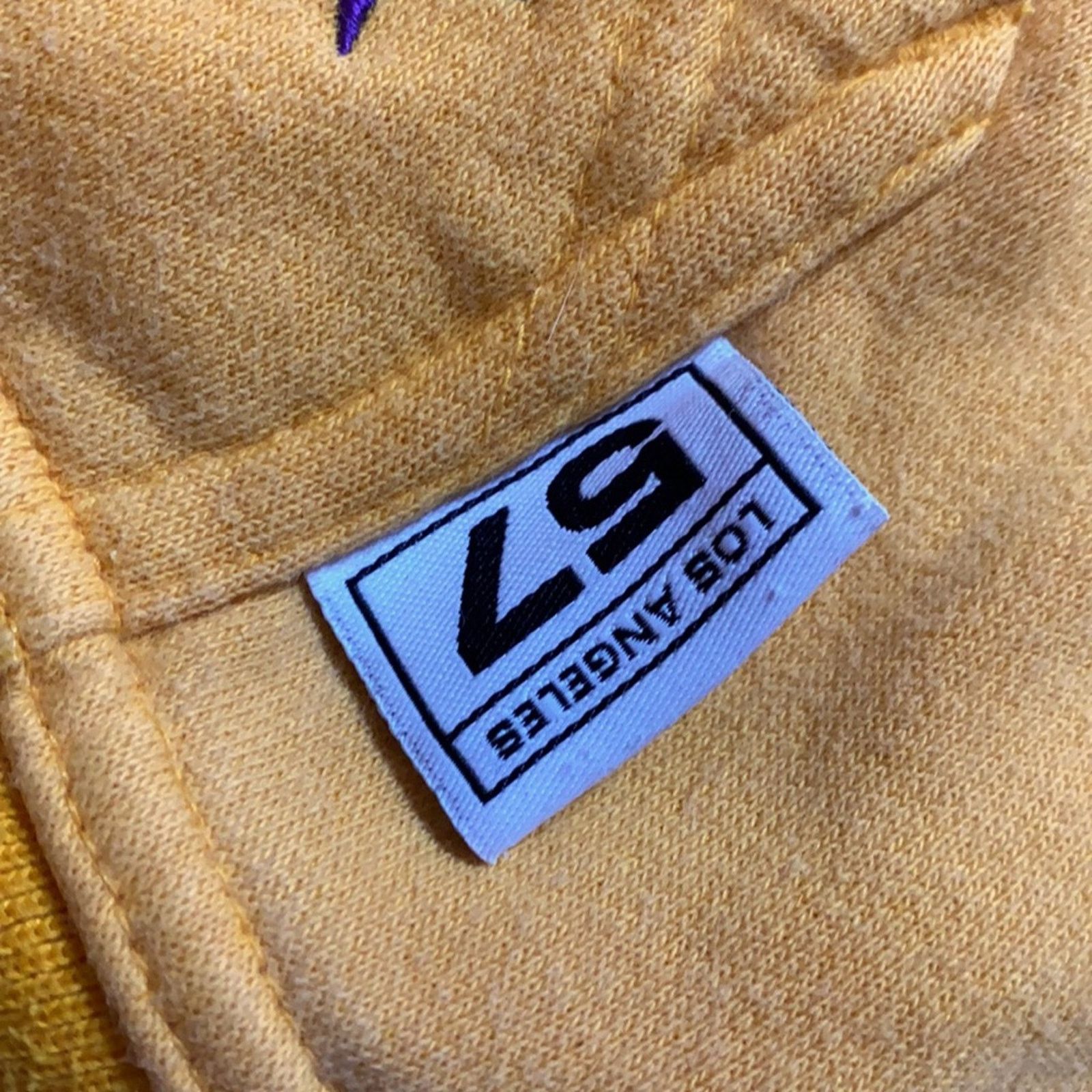 Nike 90s Nike LA Lakers Center Swoosh Hoodie Size US L / EU 52-54 / 3 - 5 Thumbnail