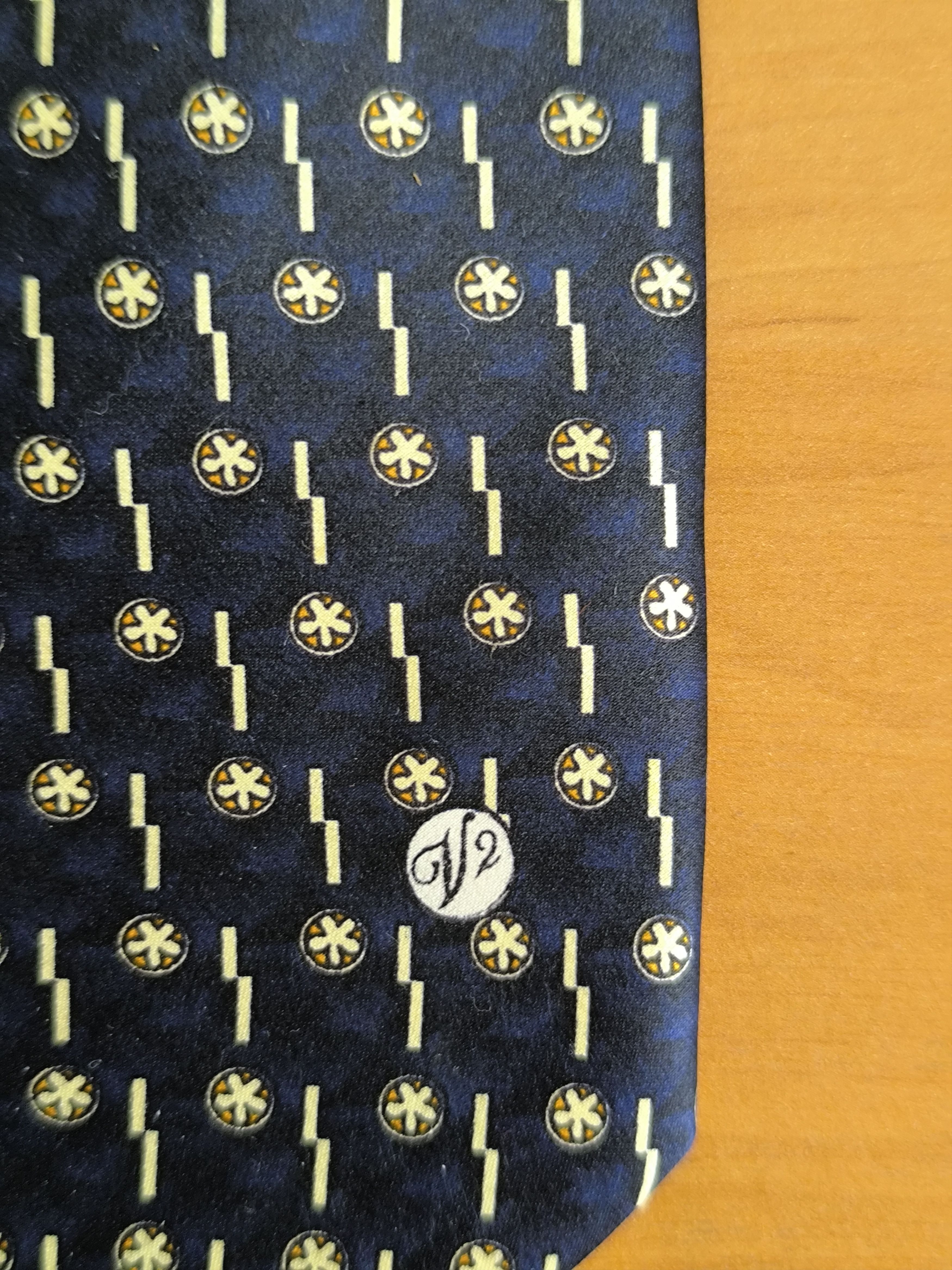 Versace Versace V2 Classic Men’s Silk Tie Blue Abstract Medusa Logo Size ONE SIZE - 11 Thumbnail