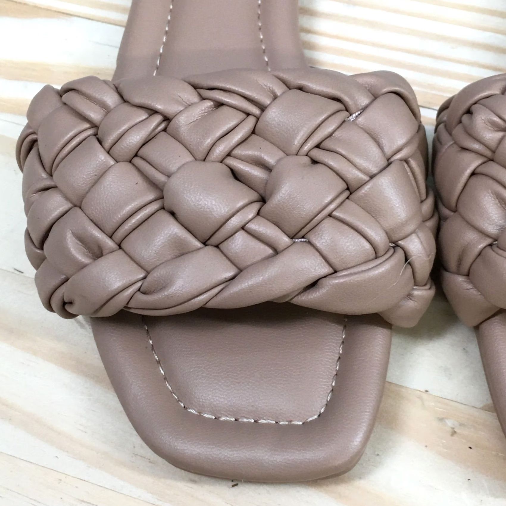 Vintage A New Day Sandals Womens Carissa Woven Strap Slip On Flats Slide Brown NEW Size US 7 / IT 37 - 6 Thumbnail