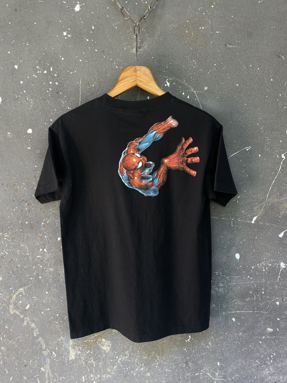 Marvel Comics Vintage Spider Man 2003 T-Shirt Canada Niagara Falls RARE Size US M / EU 48-50 / 2 - 1 Thumbnail