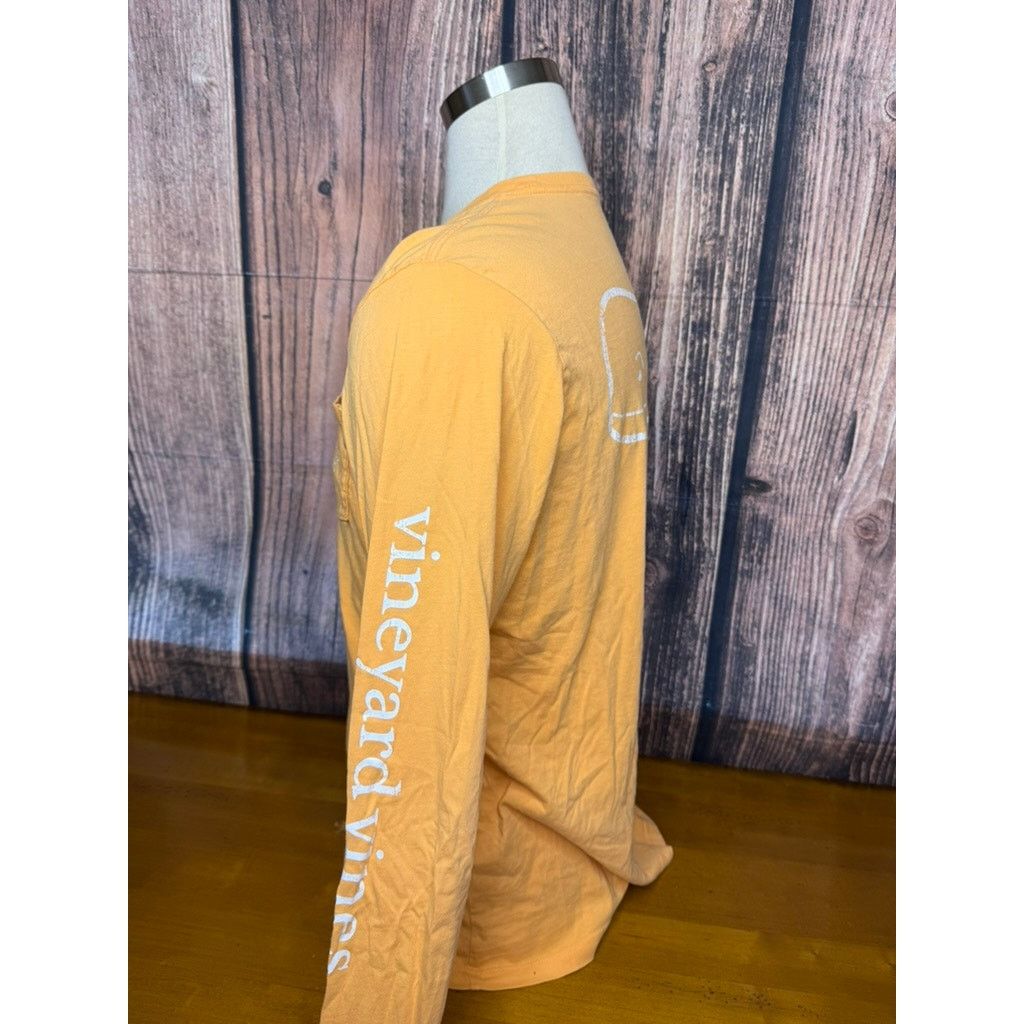 Vineyard Vines Vineyard Vines Men Long Sleeve Orange Graphic Pocket T-Shirt Size US L / EU 52-54 / 3 - 6 Thumbnail
