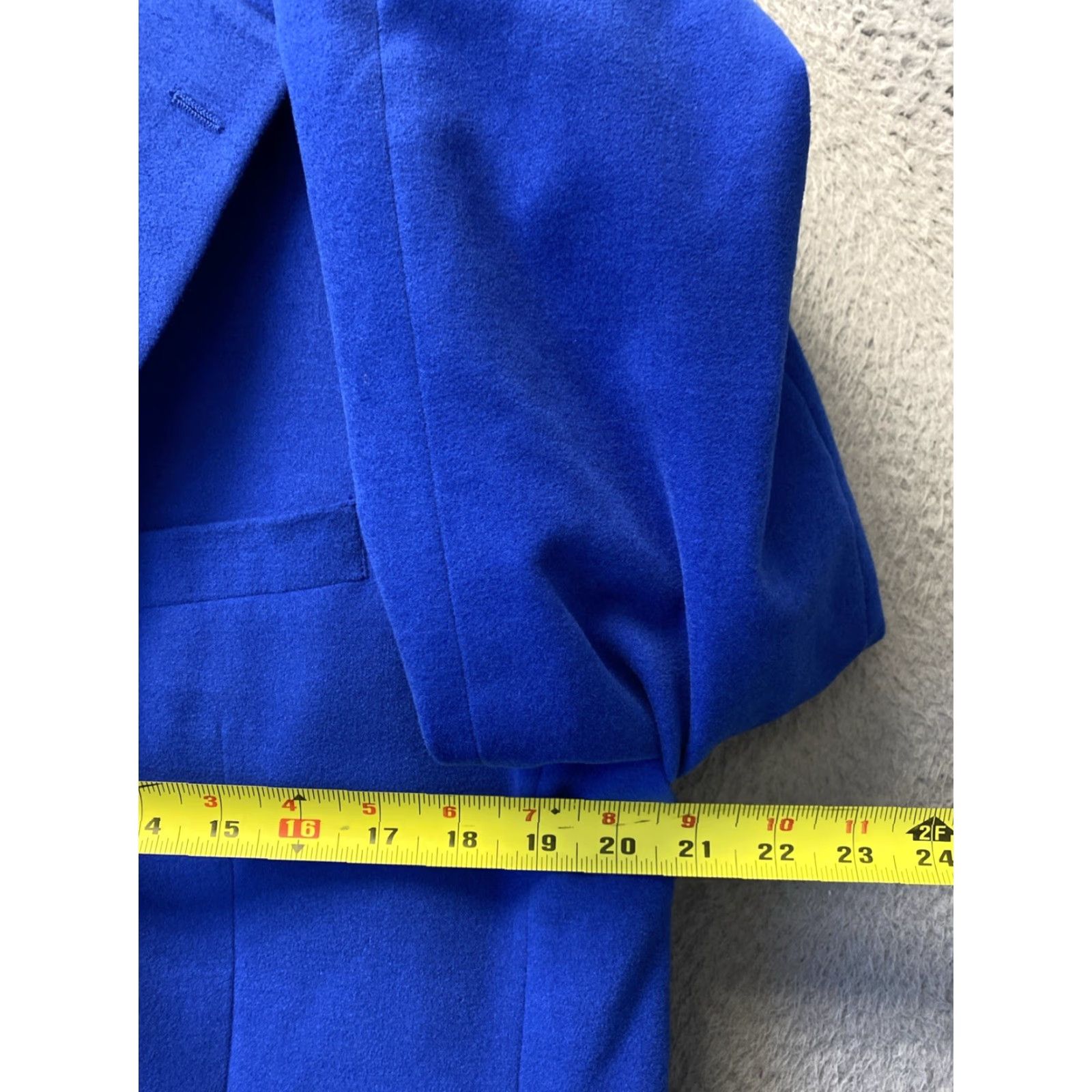 Vintage Cordovan & Grey 3 Button Polyester Blend Jacket Coat Sport Coat Regular Fit Velvet Solid Pattern Men 40 Royal Blue /149-11 40 R Blue Size US XXS / EU 40 - 4 Thumbnail