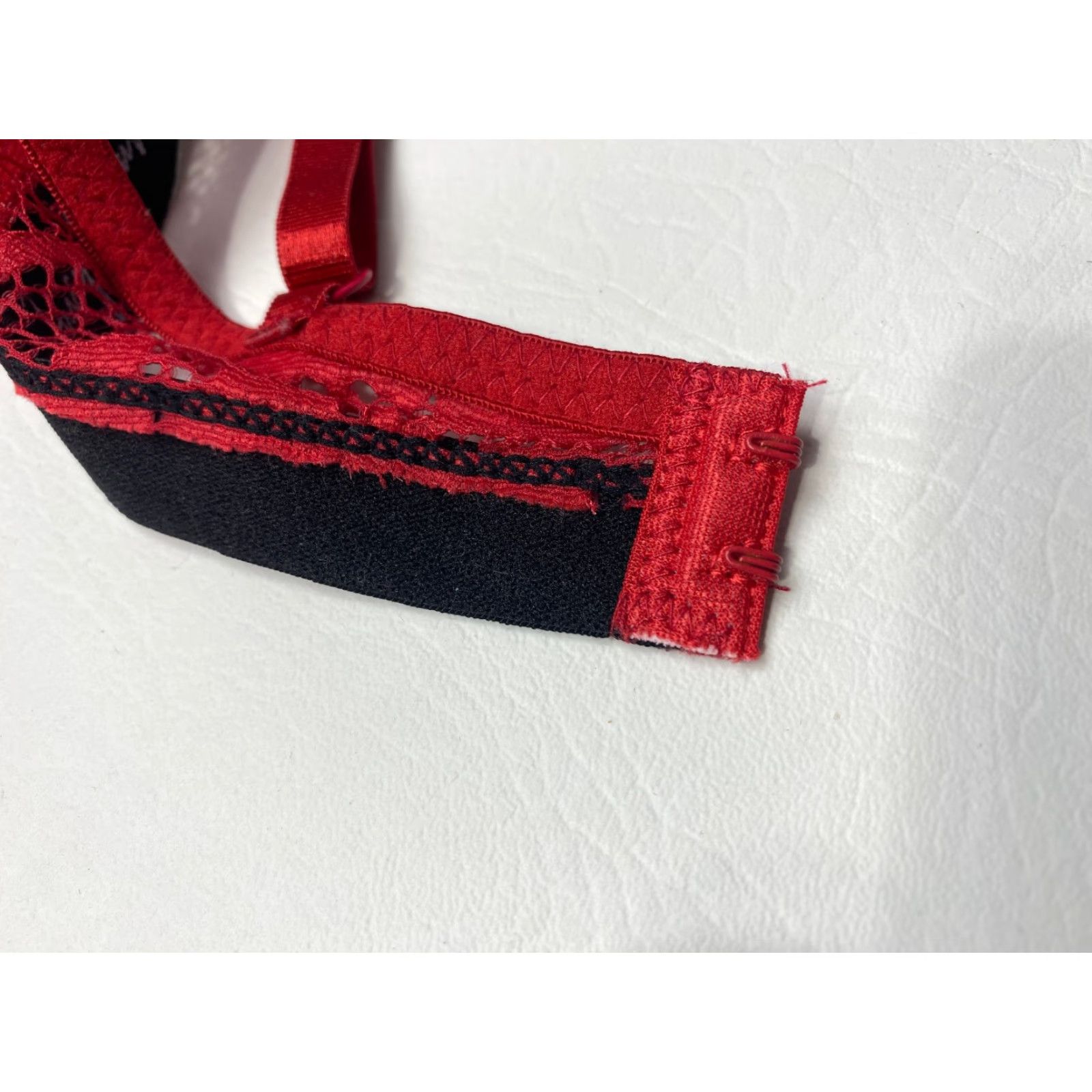 Juicy Couture Juicy Couture Bra Red Lace Padded Push Up 36C Hook & Eye Women’s Shirt? Size ONE SIZE - 7 Thumbnail