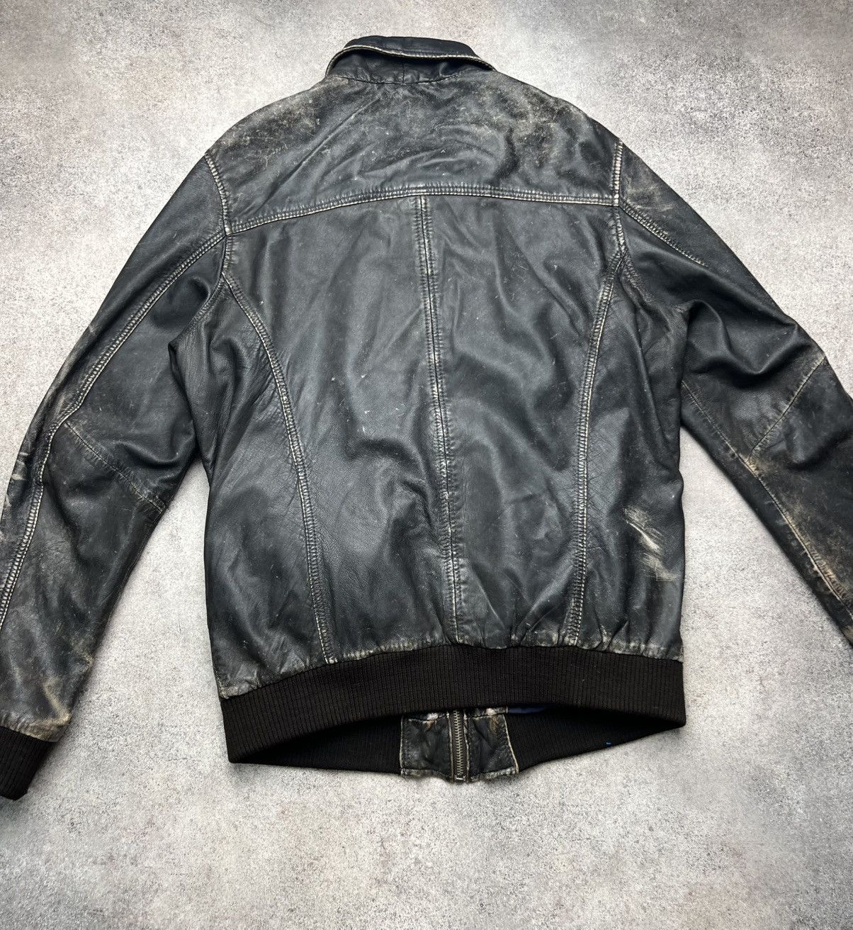 Vintage Vintage faded leather bomber jacket Size US L / EU 52-54 / 3 - 8 Thumbnail