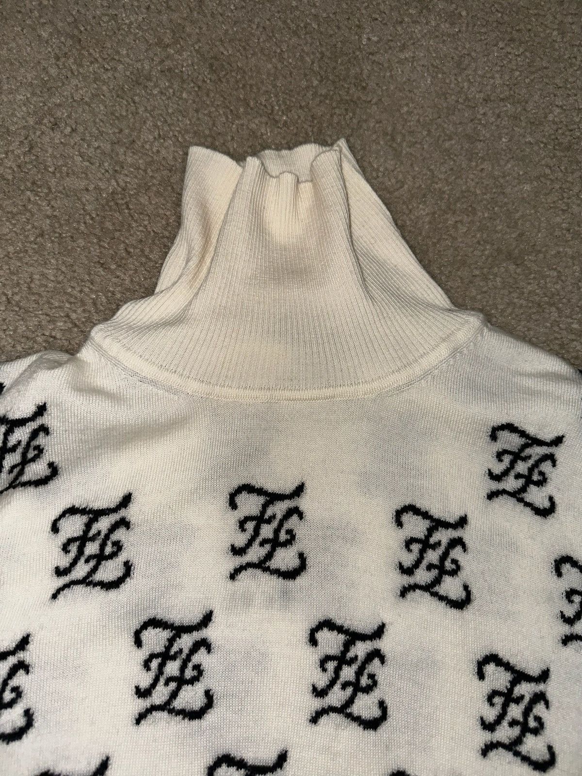 Fendi Fendi FF Monogram Knitted Turtleneck Sweater Size US L / EU 52-54 / 3 - 3 Thumbnail