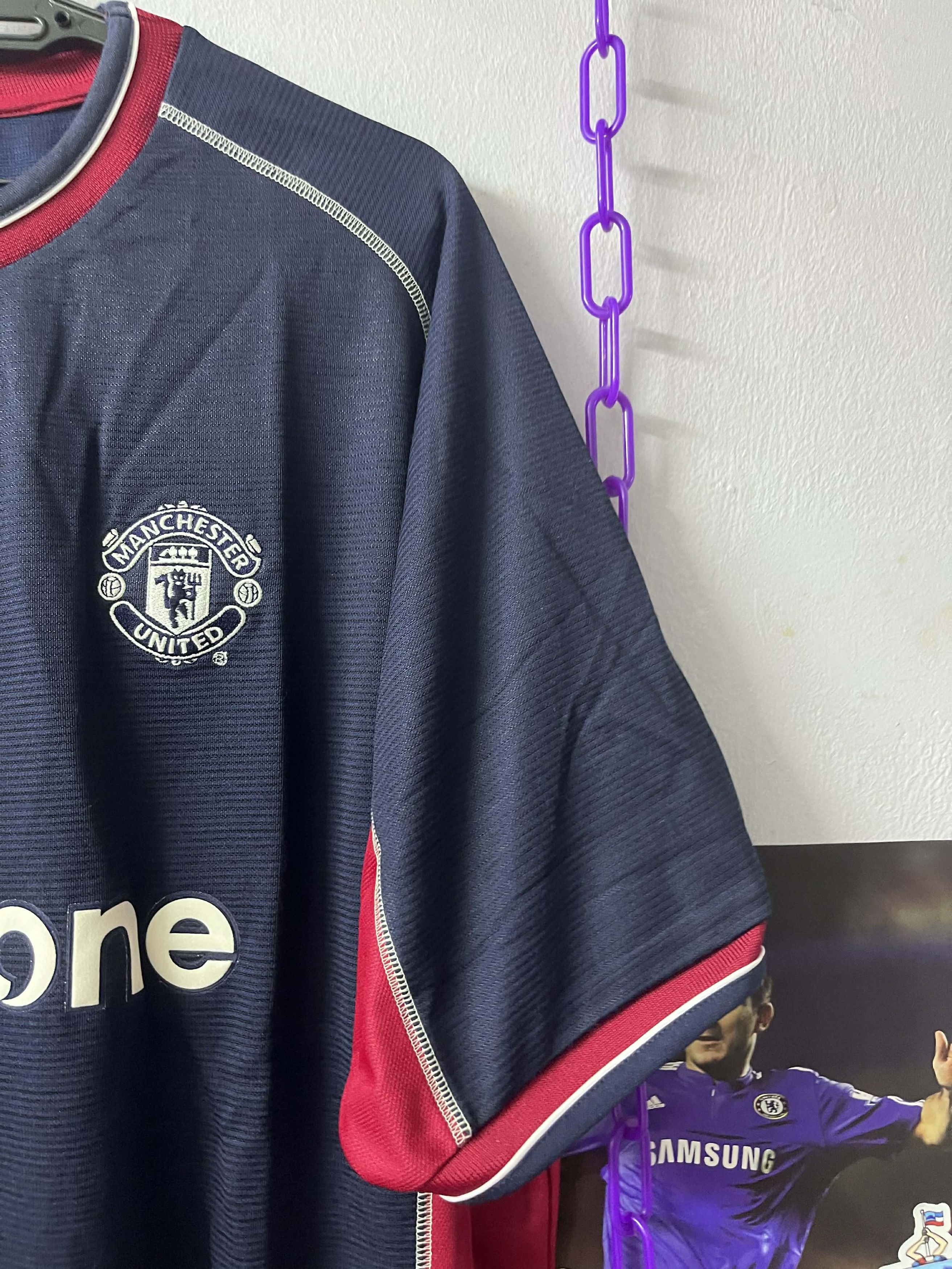 Umbro Jersey Manchester United 2000 3rd BNWT Rare Original Shirt Size US XL / EU 56 / 4 - 7 Thumbnail