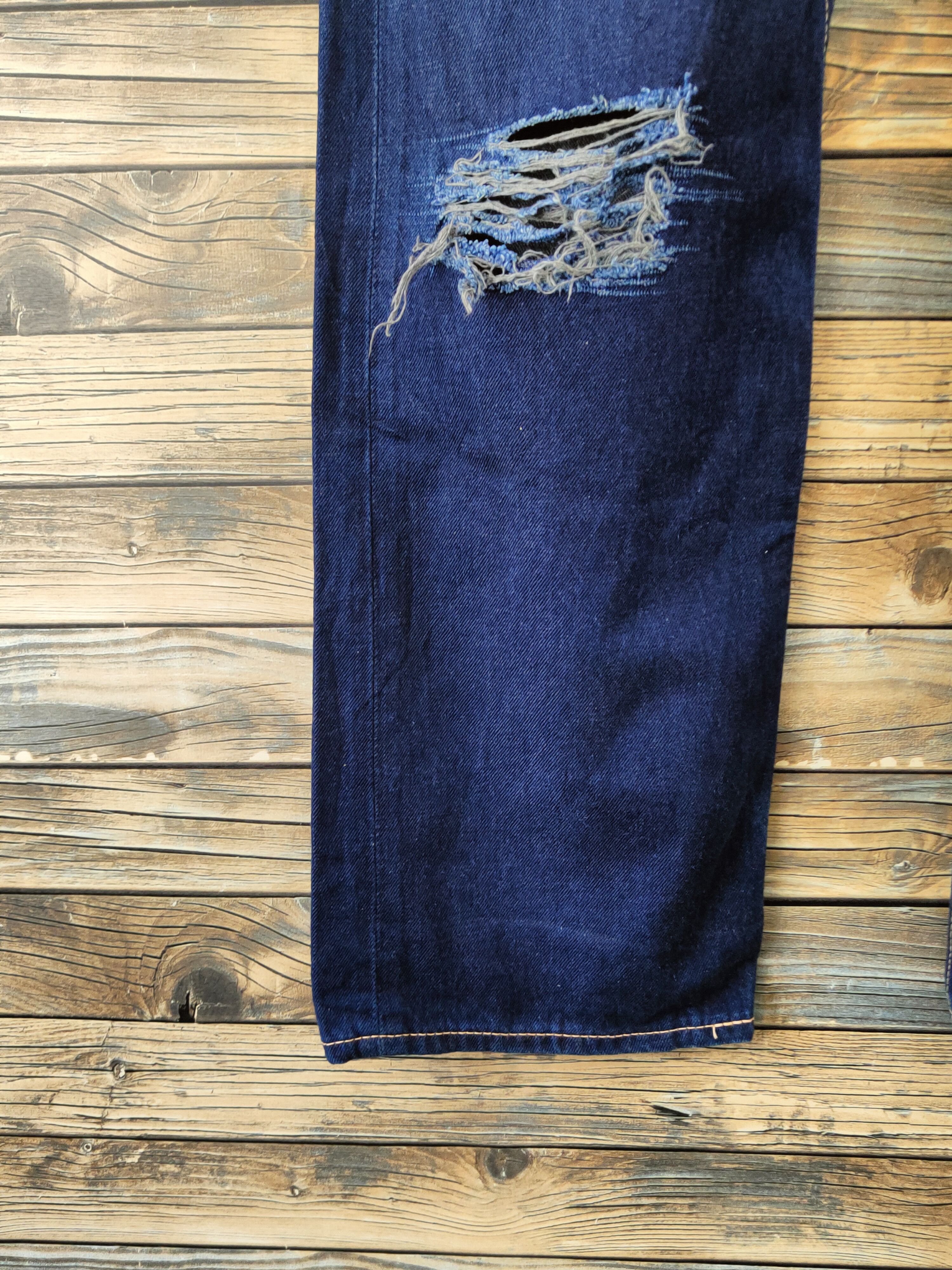 Levi's DL Levi's Dark Blue Distressed Ripped Jeans #46-966 Size US 31 - 4 Thumbnail