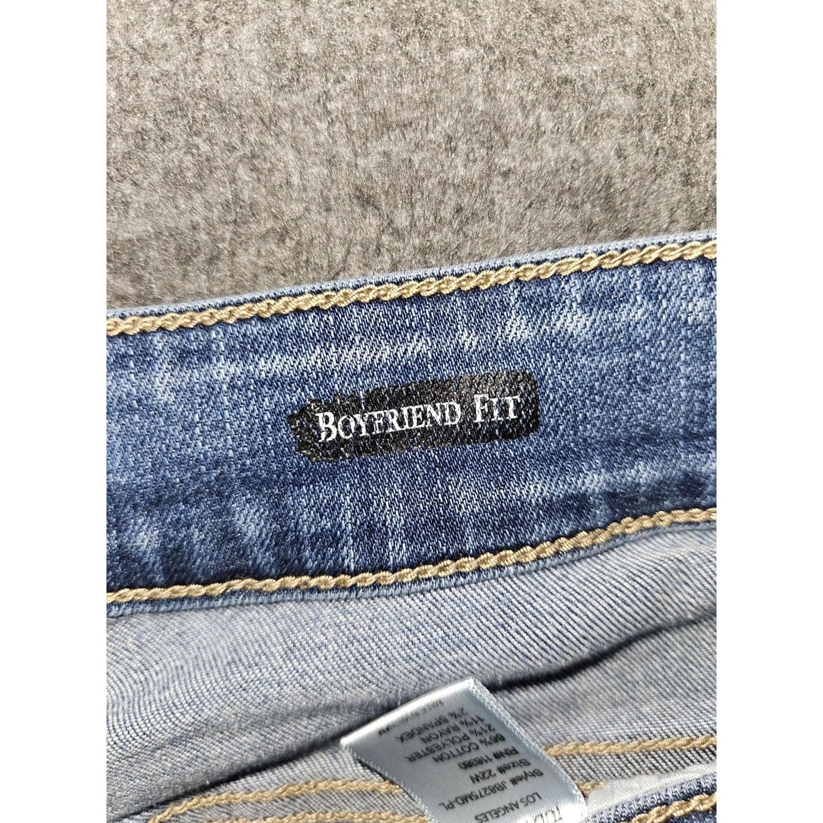 Vintage Judy Blue Jeans Womens 22W High Rise Boyfriend Distressed JB8275MD Size 40" / US 18 - 3 Thumbnail