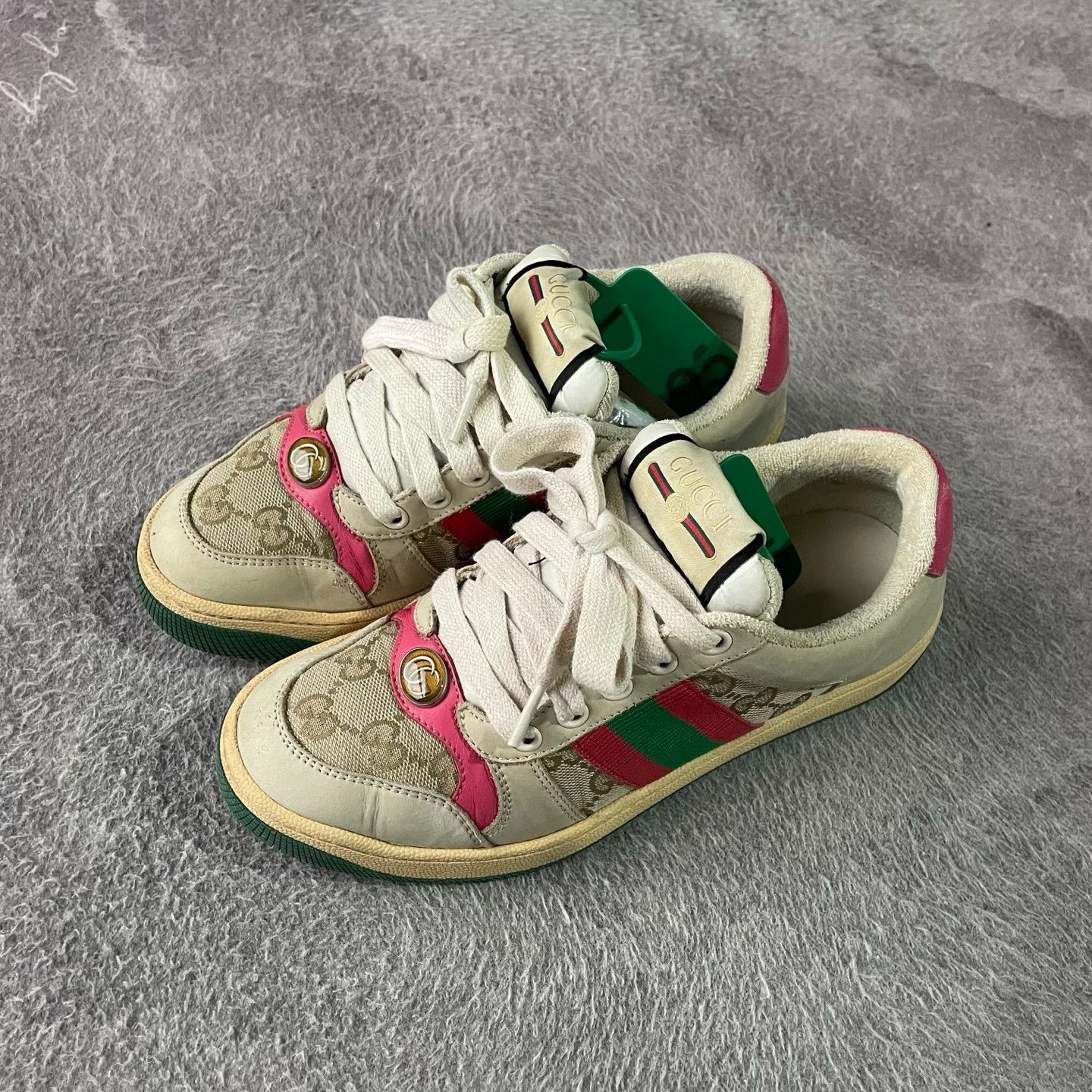 Gucci Gucci Lowtop Sneakers 35 Women Size US 5 / IT 35 - 1 Thumbnail
