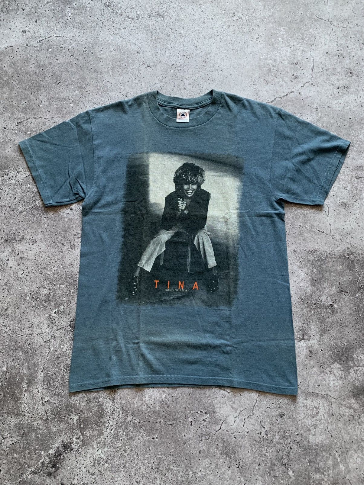 Band Tees 🔥VINTAGE TINA TURNER TWENTY FOUR SEVEN 2000 TOUR T-SHIRT Size US M / EU 48-50 / 2 - 1 Thumbnail
