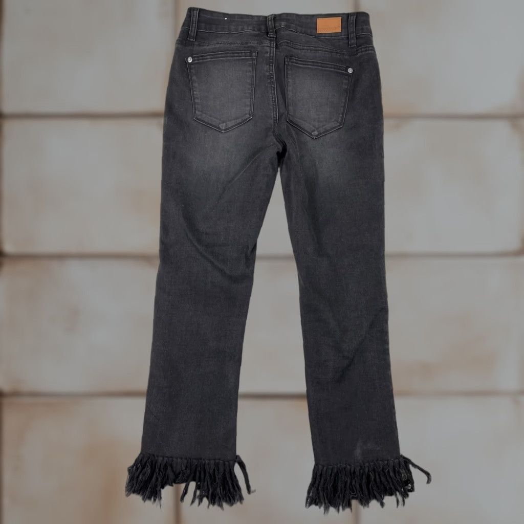 Denime Judy Blue Cropped Jeans Womens 7/28 Black Slim 5-Pocket Denim 26 Inseam 23.5in Distressed Frayed Hem Stretch Denim Size 26" / US 2 / IT 38 - 1 Thumbnail