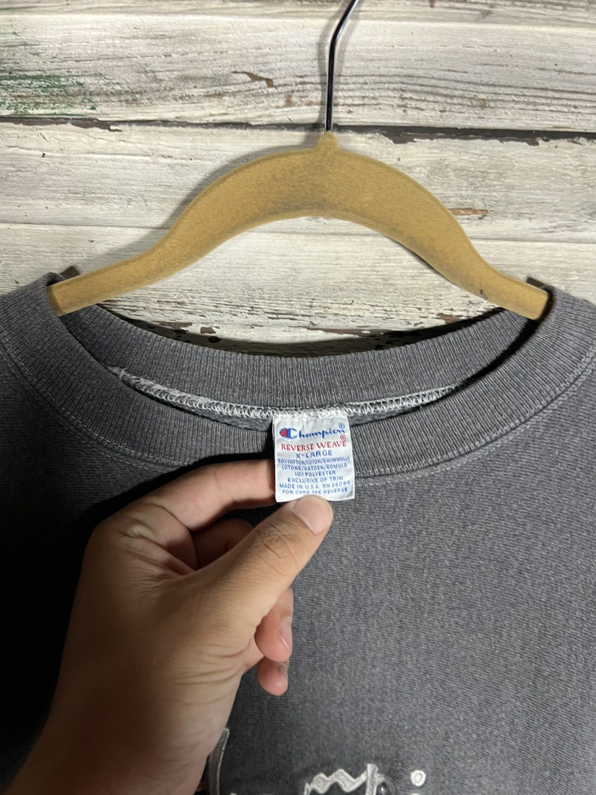 Champion × Vintage Vintage Champion Spellout Reverse Weave Sweatshirt Size US XL / EU 56 / 4 - 4 Thumbnail