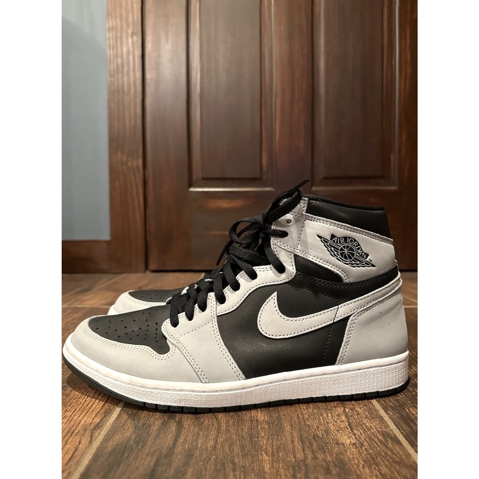 Jordan Brand Nike Air Jordan 1 Retro OG High Shadow 2.0 555088-035 Men's Sneakers Size 11.5 Gray Size US 11 / EU 44 - 5 Thumbnail