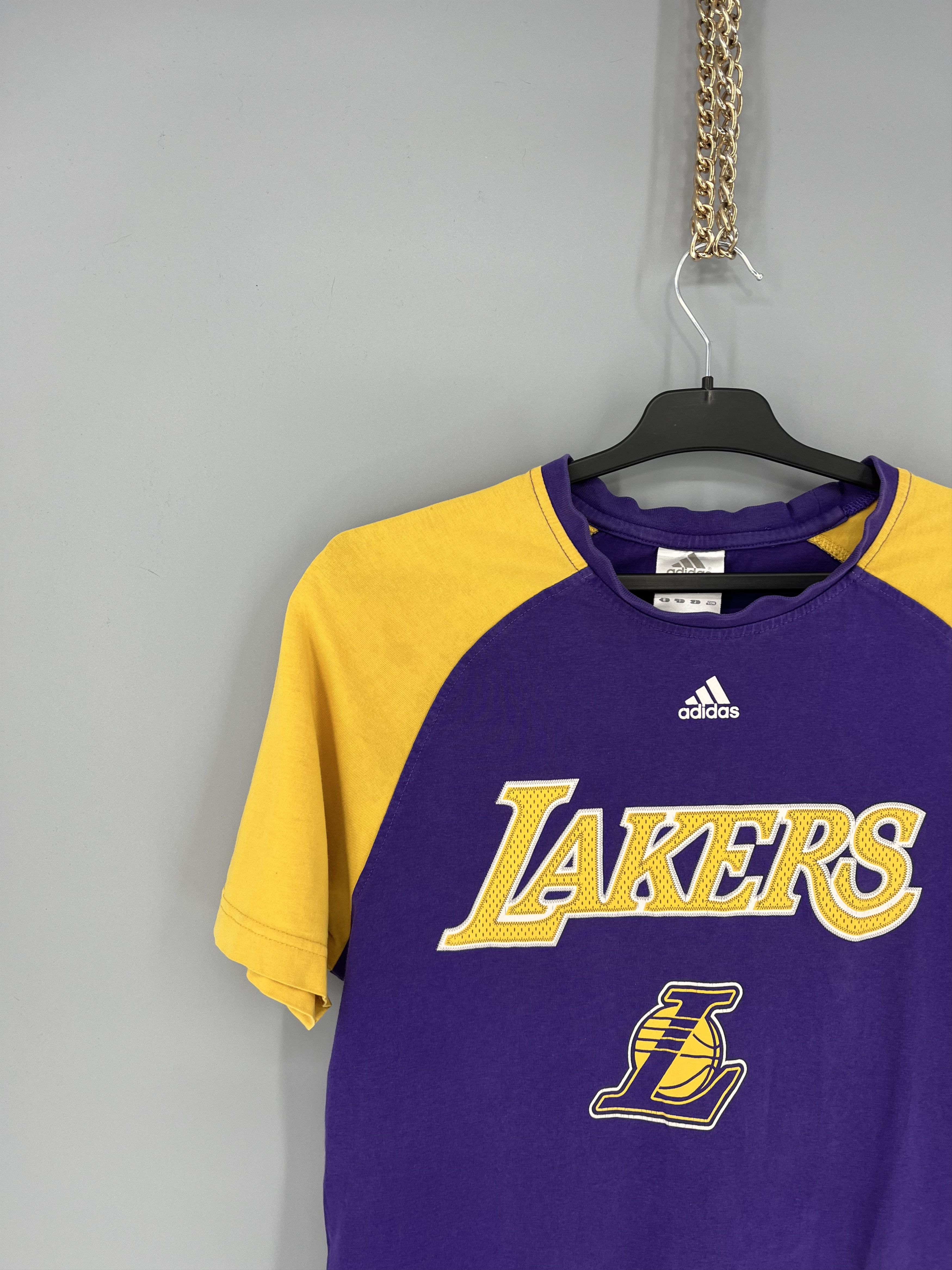 Adidas 🔷Vintage Adidas L.A. Lakers Kobe Bryant #24 T-shirt🔷 Size US M / EU 48-50 / 2 - 4 Thumbnail