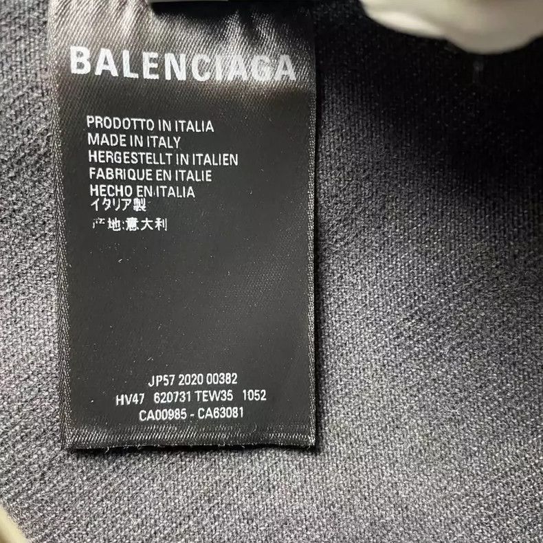 Balenciaga Balenciaga TV program bullet screen full print denim jacke Size US S / EU 44-46 / 1 - 4 Thumbnail