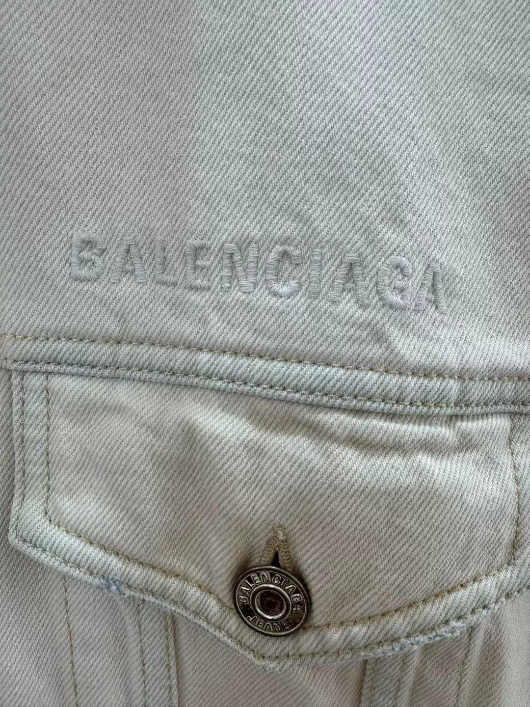 Balenciaga balenciaga white denim jacket with logo Size US XS / EU 42 / 0 - 2 Thumbnail