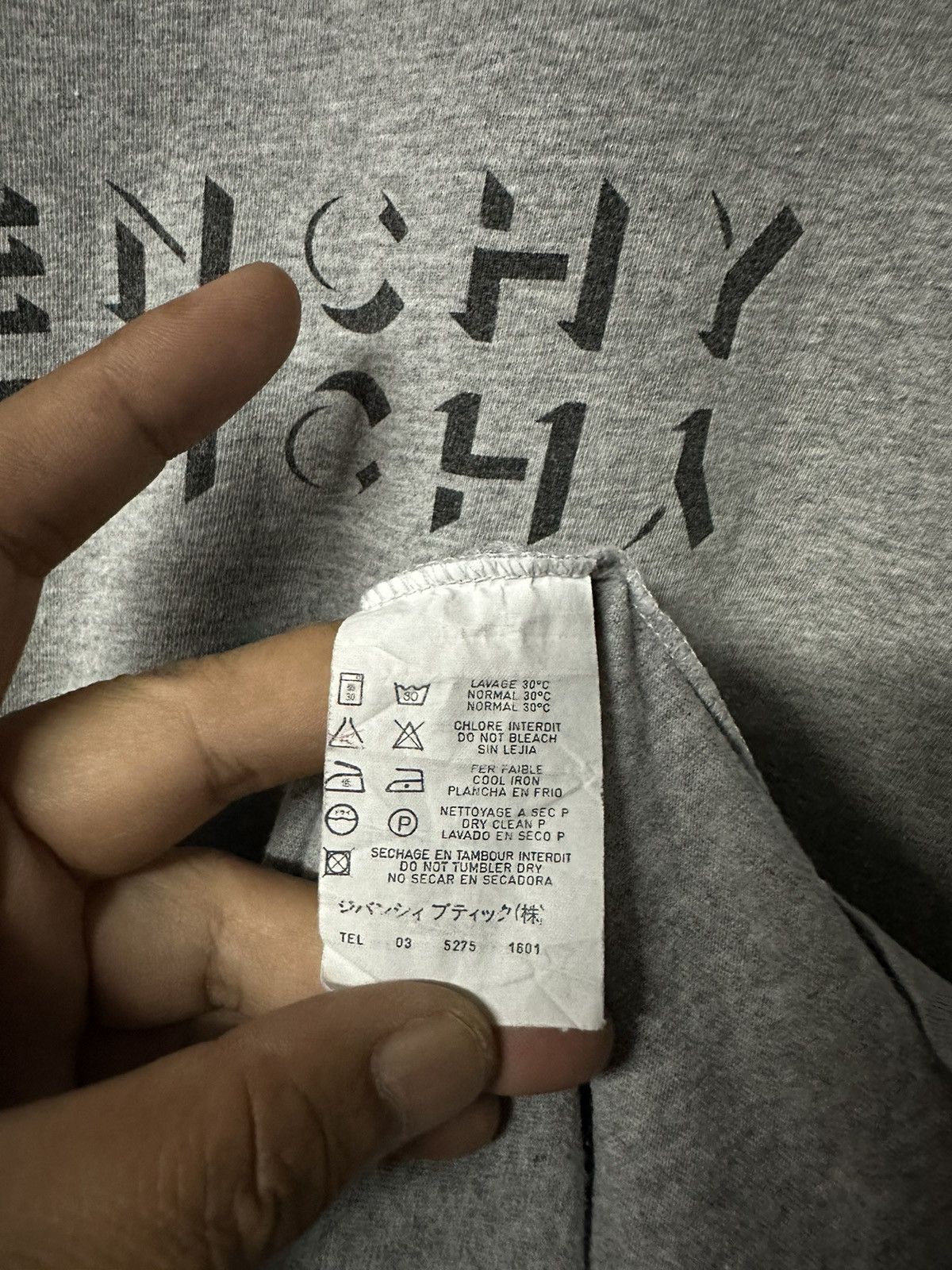 Givenchy Vintage Givenchy 3D Logo Tee Size US M / EU 48-50 / 2 - 6 Thumbnail