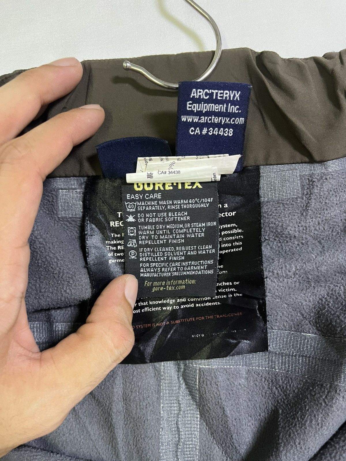 Arc'teryx VINTAGE ARCTERYX GORE-TEX RECCO SKI SNOW PANT Size US 38 / EU 54 - 11 Thumbnail
