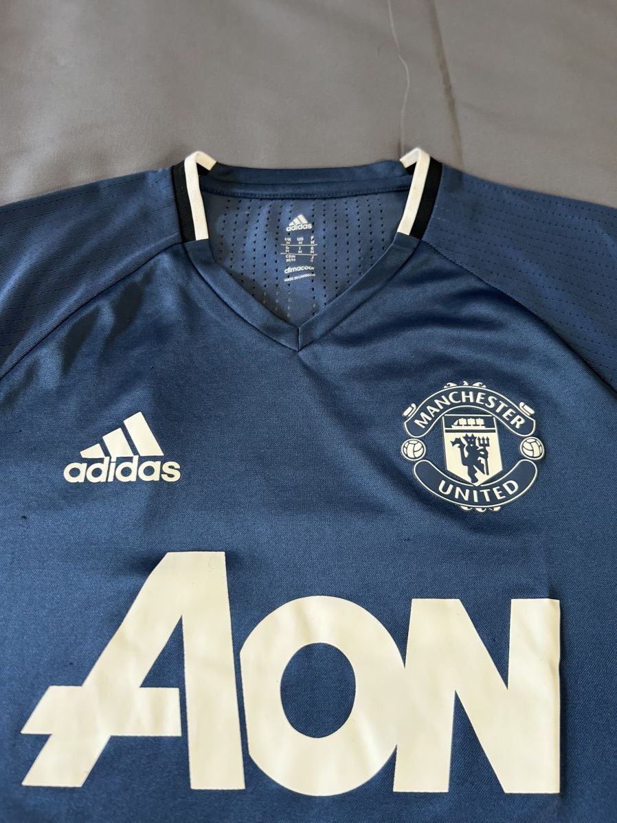 Adidas Adidas Manchester United Training Jersey 2016/17 Size US M / EU 48-50 / 2 - 4 Thumbnail
