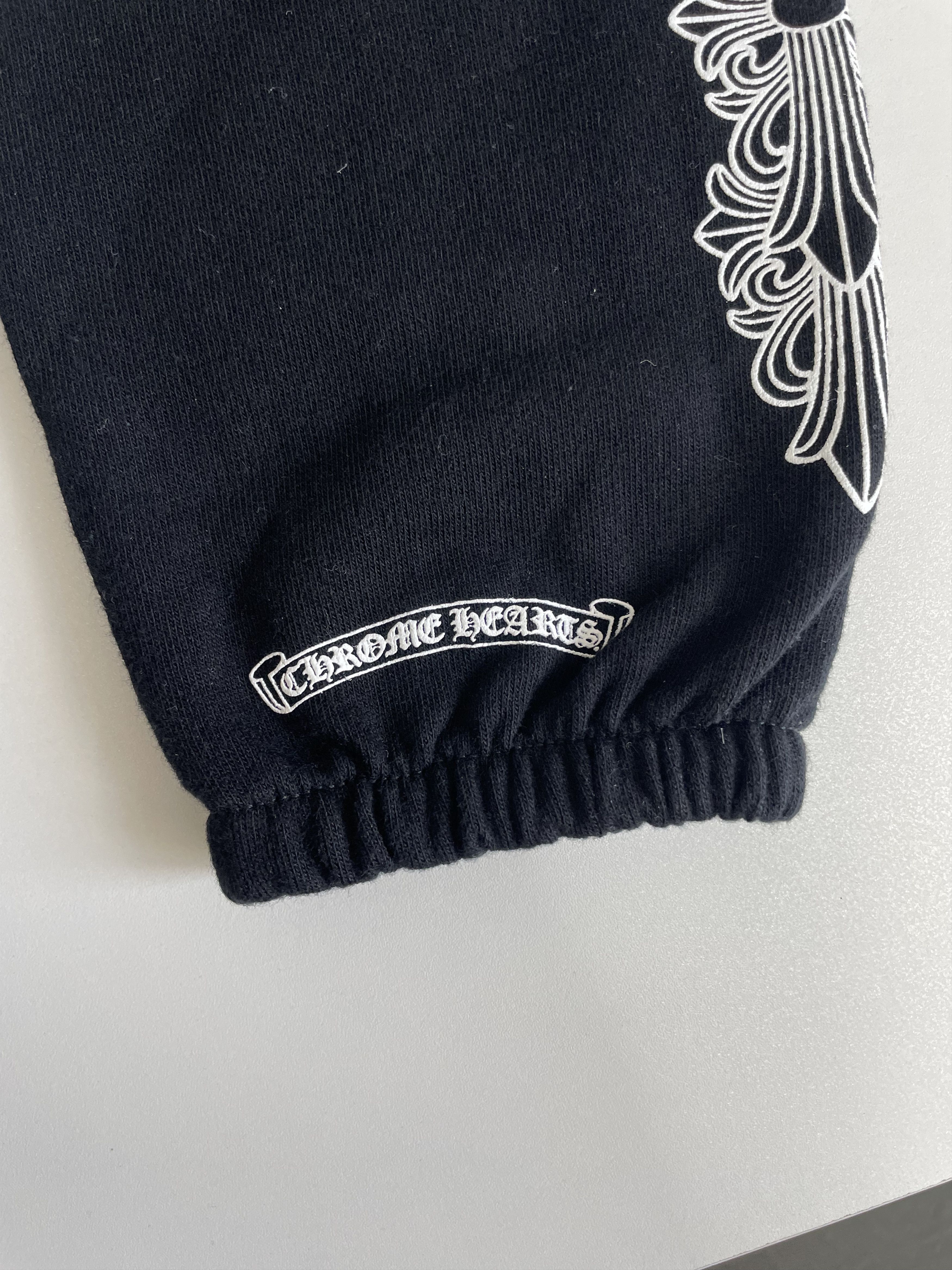 Chrome Hearts Chrome Hearts Horseshoe Cross Black Sweatpants For Kids Size US 26 / EU 42 - 7 Thumbnail
