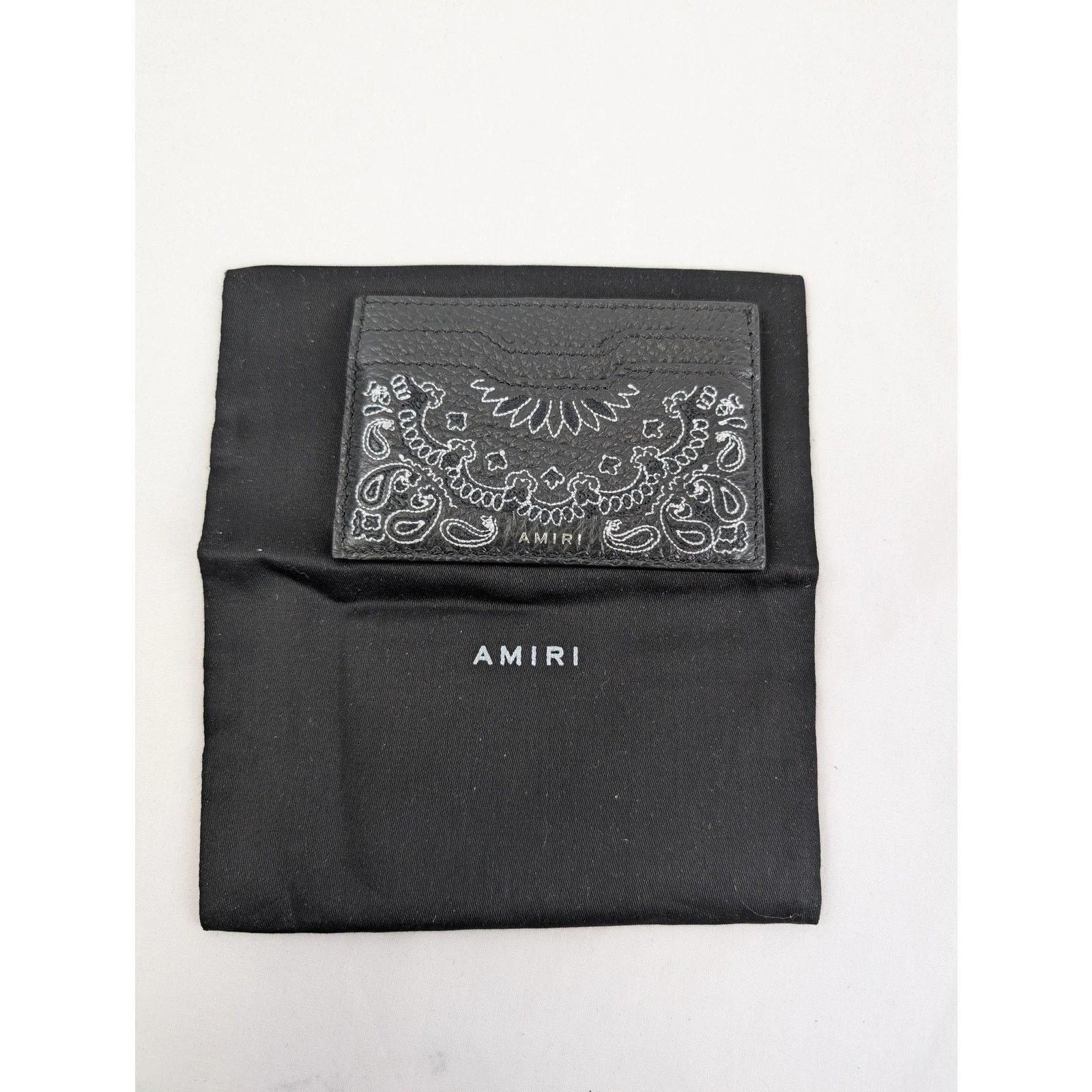 Amiri o1rshd1 Q:2 / Size:OS / Pebbled Bandana Card Holder in Black Size ONE SIZE - 7 Thumbnail