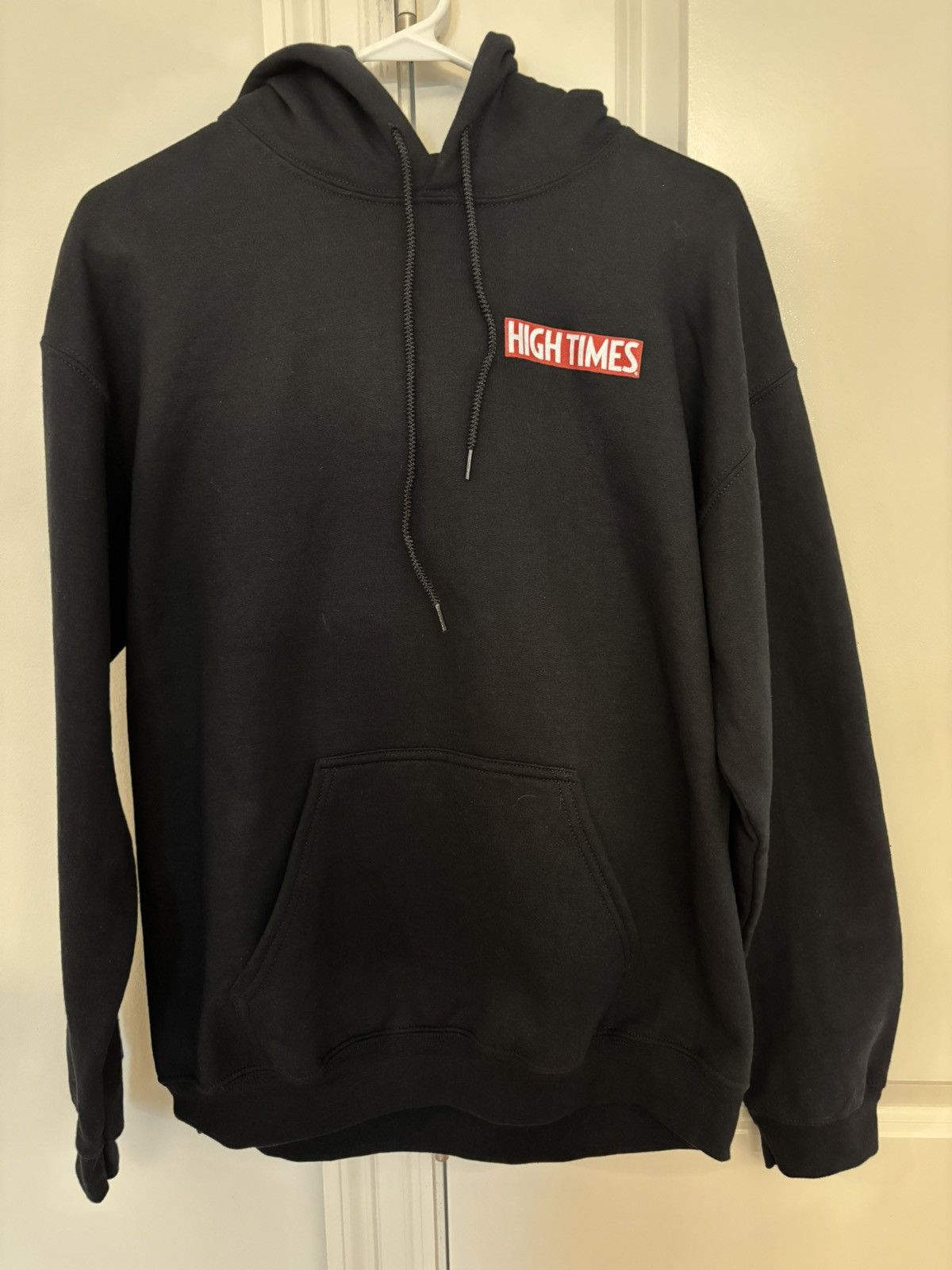 Gildan 2023 High Times Cannabis Cup Black / Green Hoodie - Sz: M Size US M / EU 48-50 / 2 - 7 Thumbnail