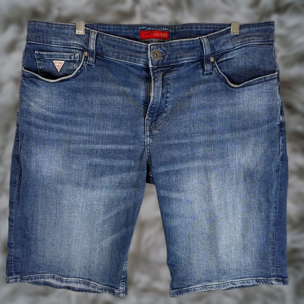 Guess VINTAGE Guess Shorts Men 36 Denim Blue 90s Baggy Workwear Medium Wash 5-Pocket Design Casual Mens Size US 36 / EU 52 - 1 Thumbnail