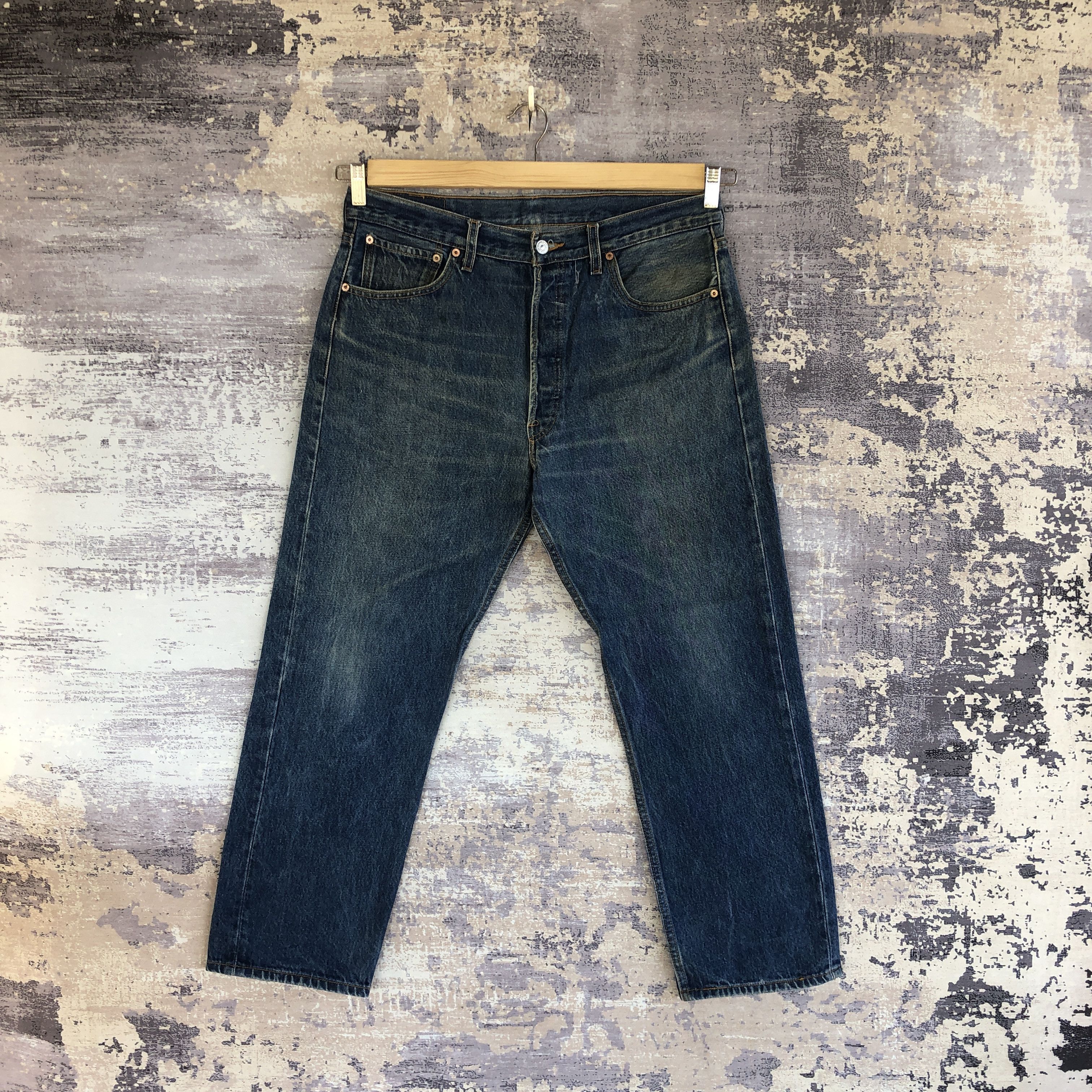 Levi's Vintage Levis 501 Faded Jeans Levi's Indigo Wash Denim Size US 34 / EU 50 - 1 Thumbnail