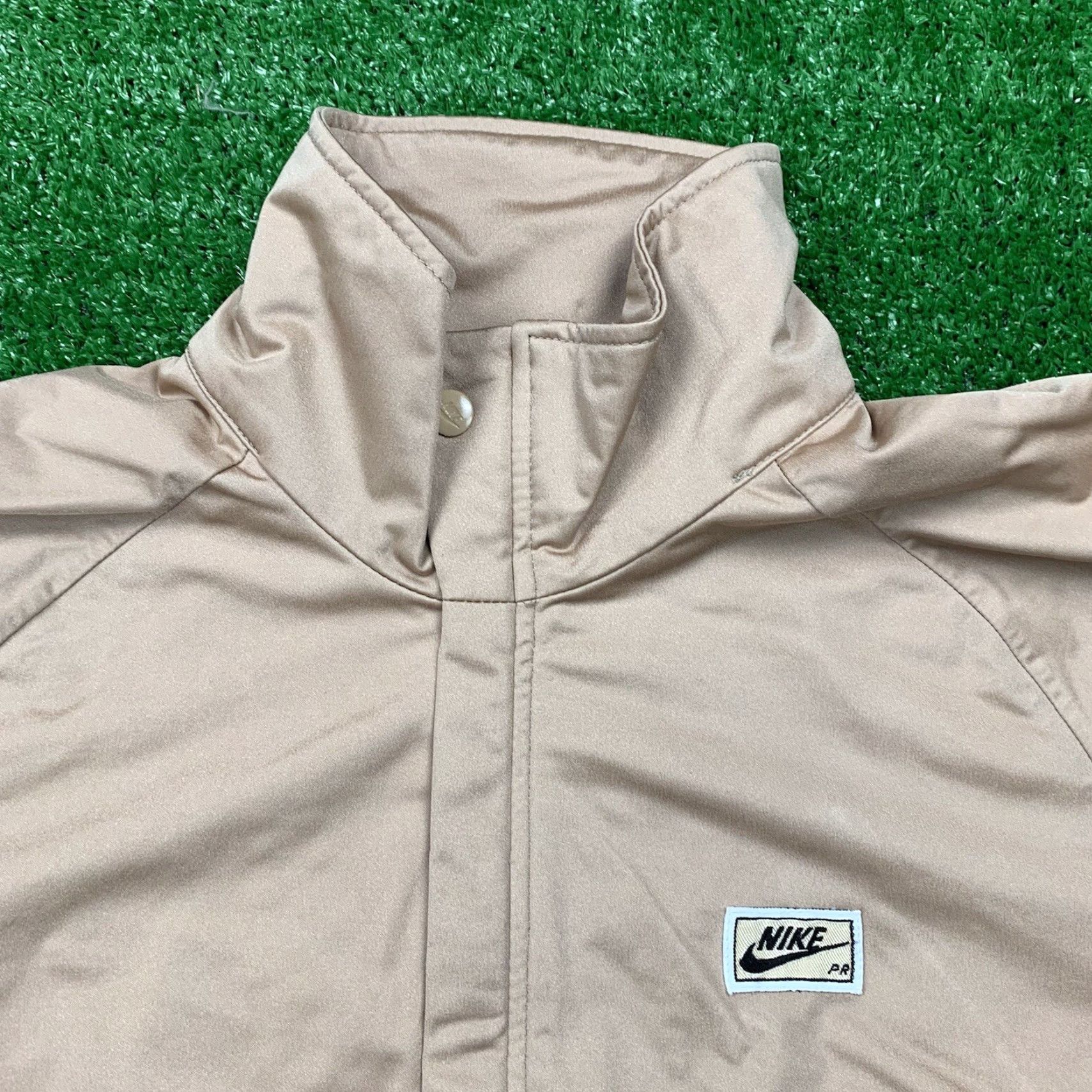 Nike VINTAGE Nike Goretex Zip Up Pullover Windbreaker Jacket L Tan Rain Pinwheel 80s Size US L / EU 52-54 / 3 - 3 Thumbnail