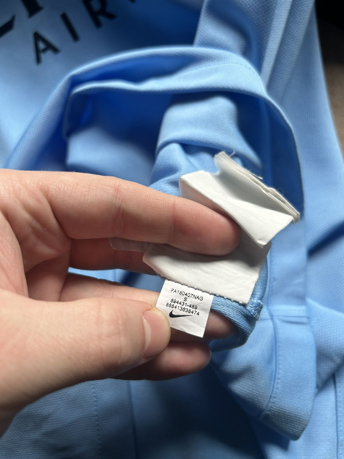 Nike Manchester City Nike Home 2018/19 soccer jersey Size US S / EU 44-46 / 1 - 9 Thumbnail
