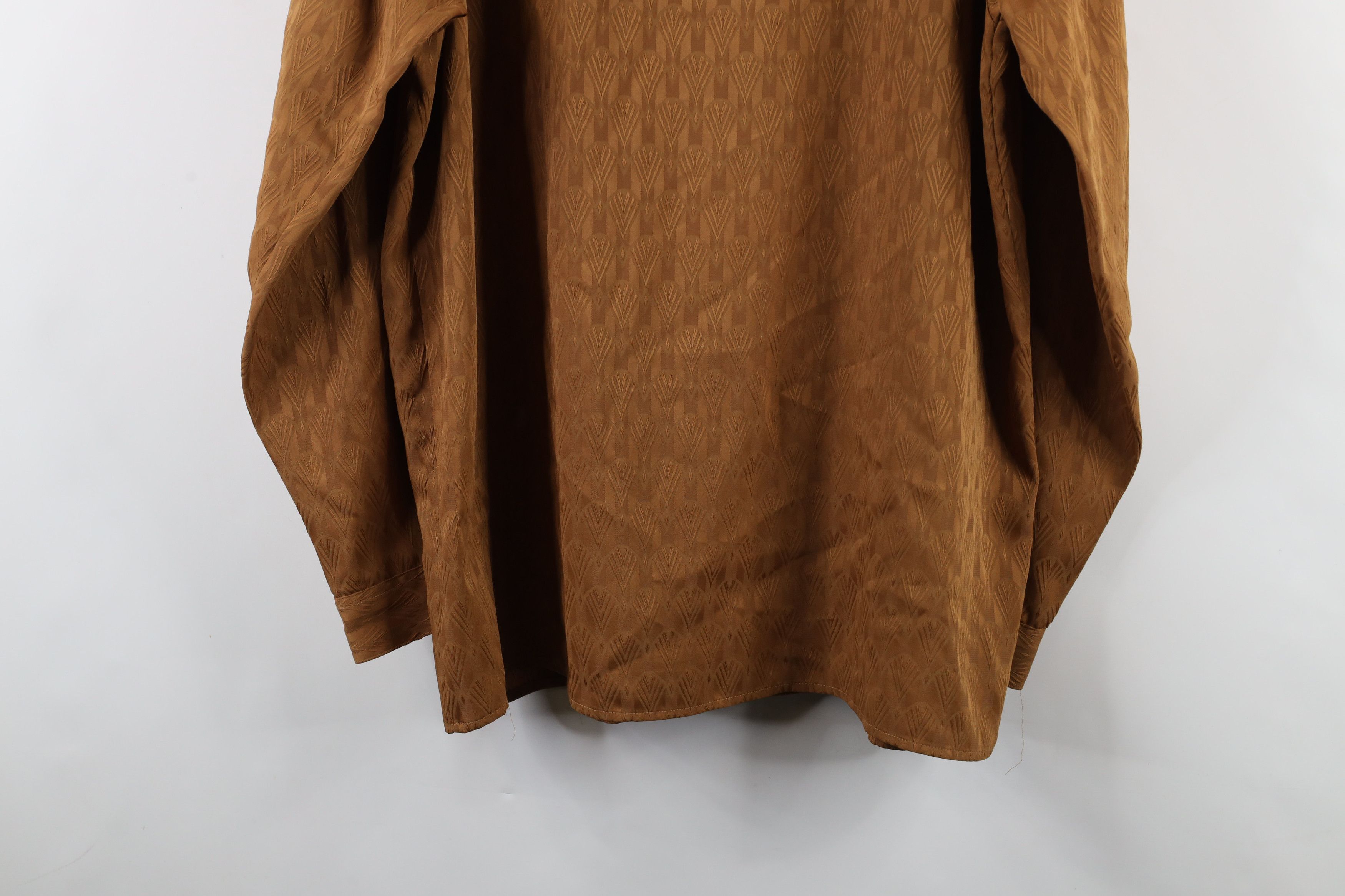 Vintage Vintage 90s Streetwear Baggy Fit Collared Button Shirt Size US XL / EU 56 / 4 - 14 Thumbnail