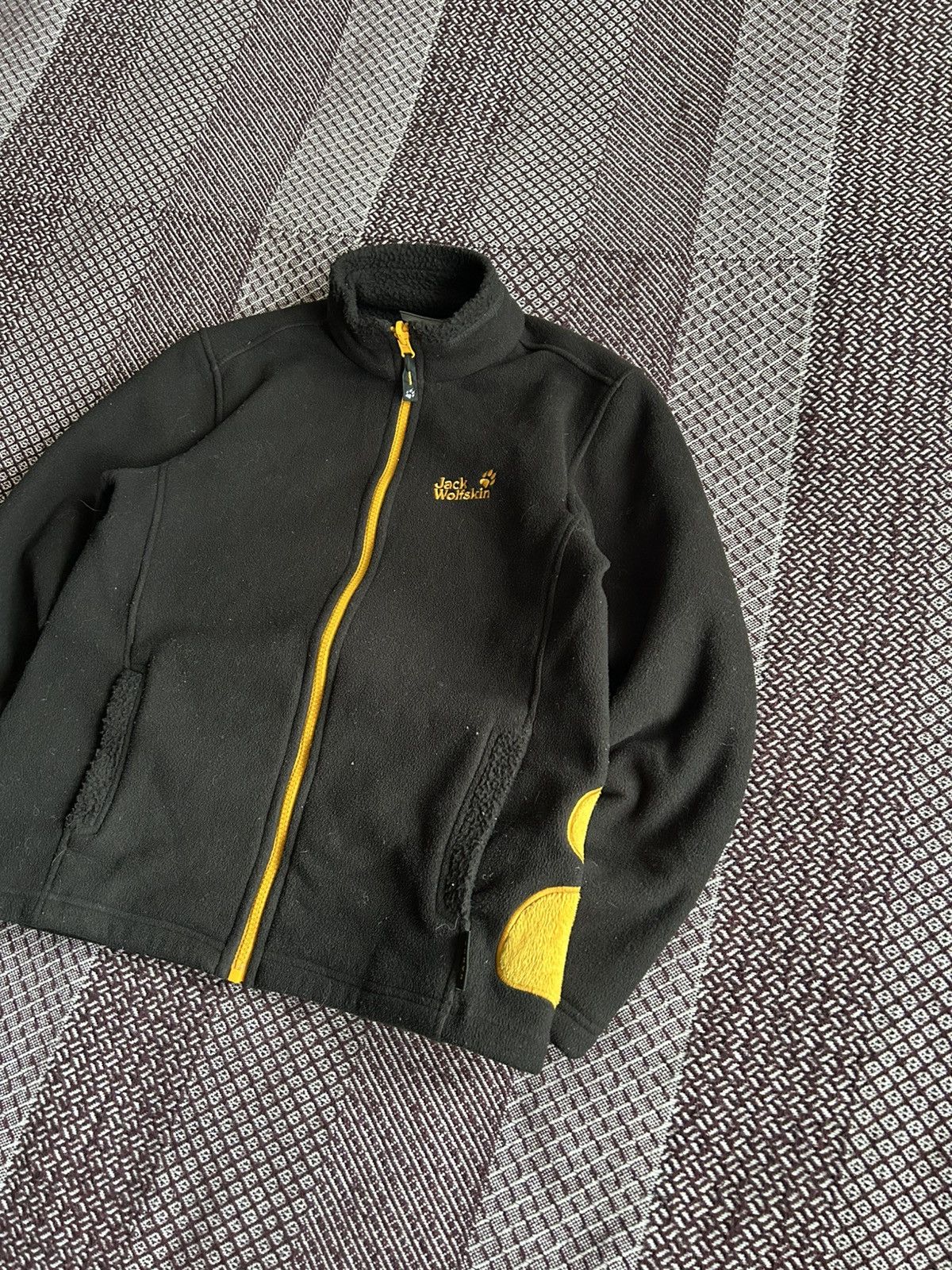 Jack Wolfskin Vintage Jack Wolfskin Fleece Jacket Big Logo Women Size XS/S Size S / US 4 / IT 40 - 2 Thumbnail