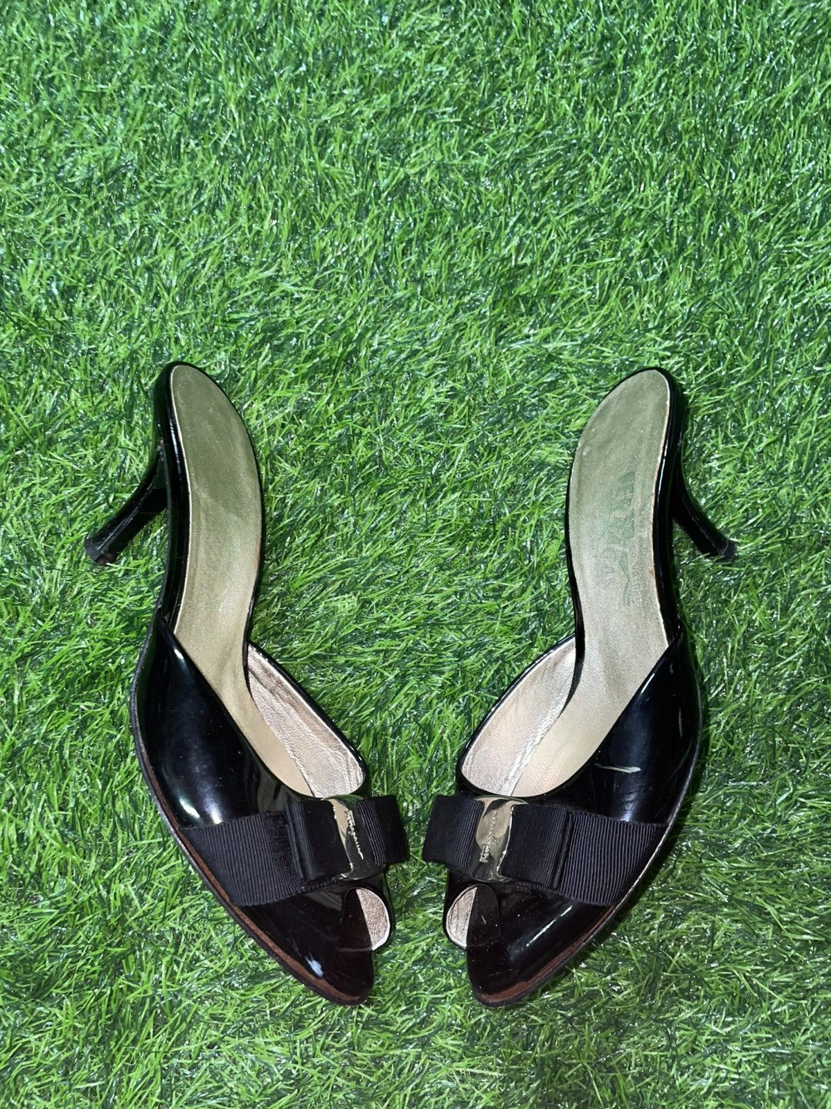 Salvatore Ferragamo Salvatore Ferragamo Black Patent Calf Leather heels Size 7 Size US 7 / IT 37 - 2 Thumbnail