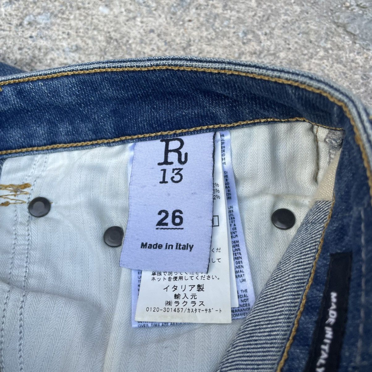 R13 Authentic R13 Boy Straight Size 26 Baylis W Rips Denim Jeans Size 26" / US 2 / IT 38 - 10 Thumbnail